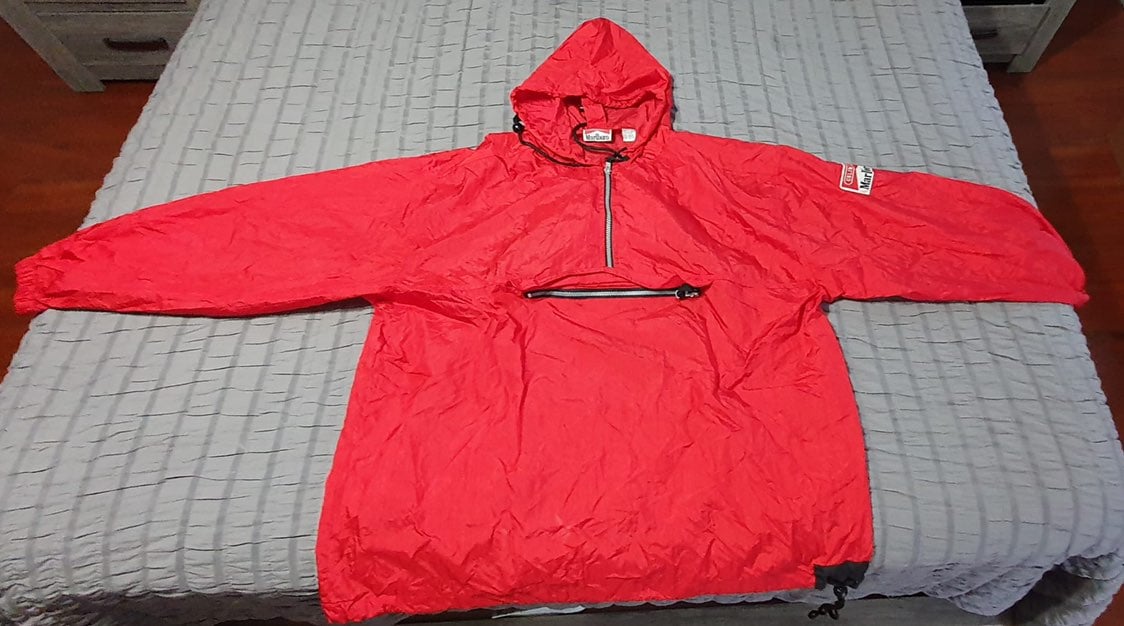 Vintage Marlboro Windbreaker hoodie pack