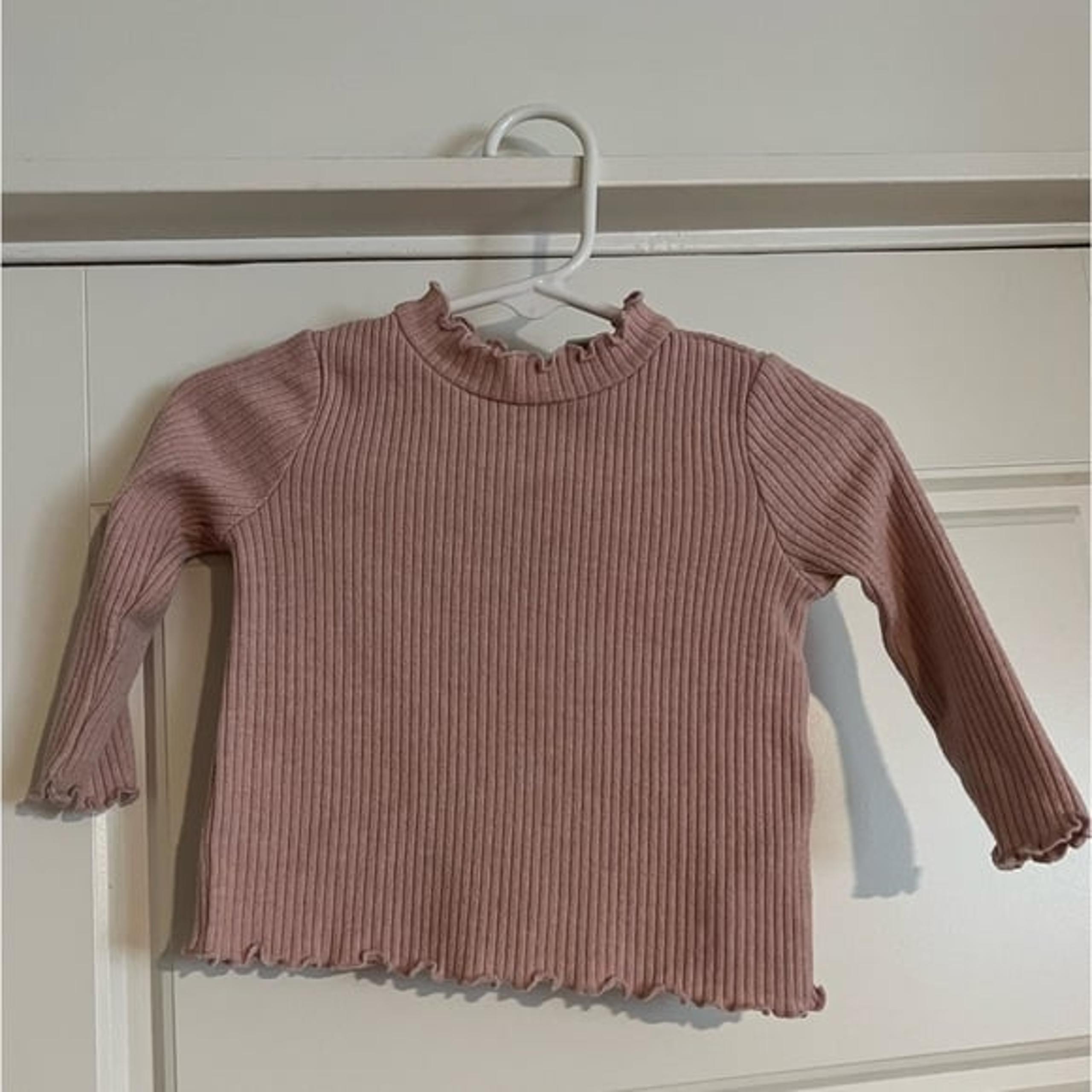 $6 ADD ON Zara baby ribbed Shirt ruffle edge 3-6M Old Navy Baby Gap