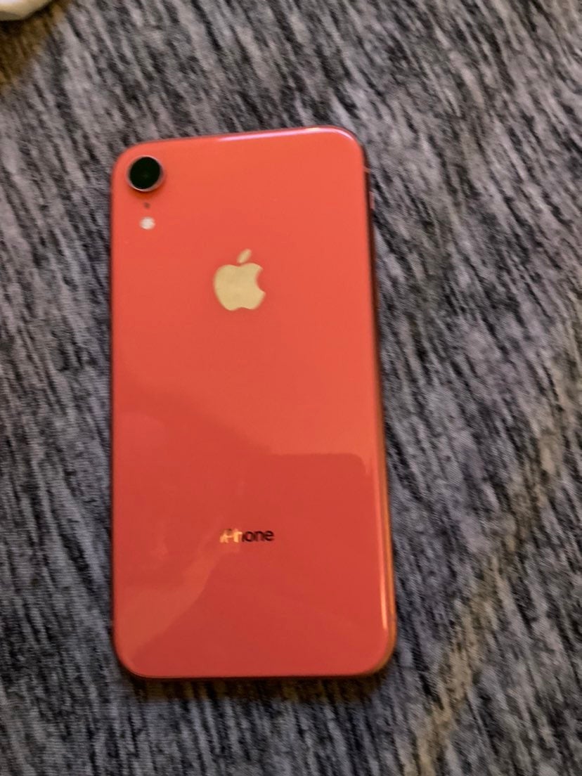 Apple iPhone XR