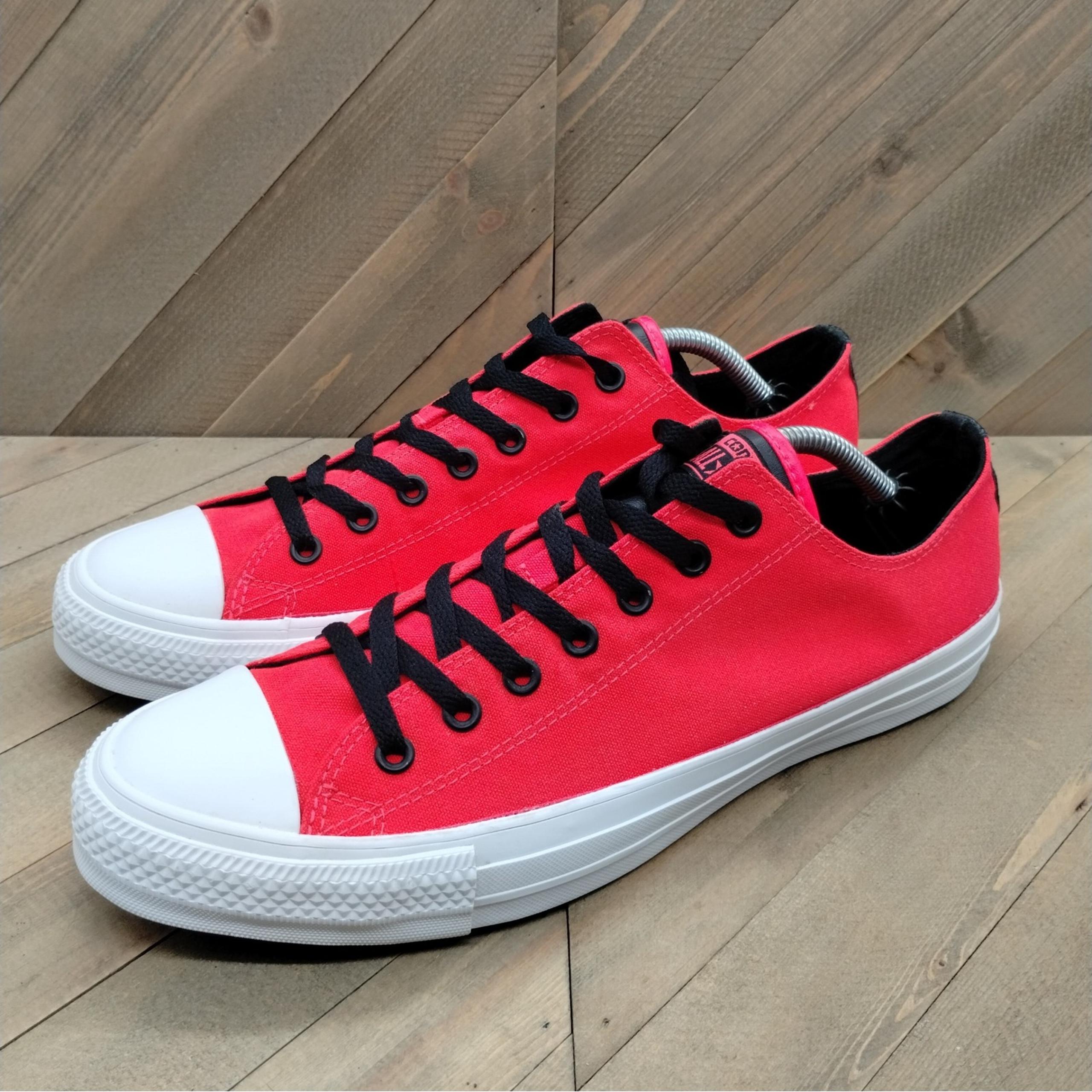 Converse Chuck Taylor All Star ll Fashion Sneakers Mens Size 11.5 Signal Red
