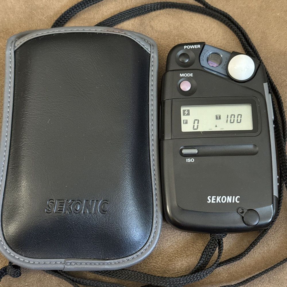 Sekonic FlashMate model L-308B Digital Light Meter W/ OEM Case Strap 1 AA Batt