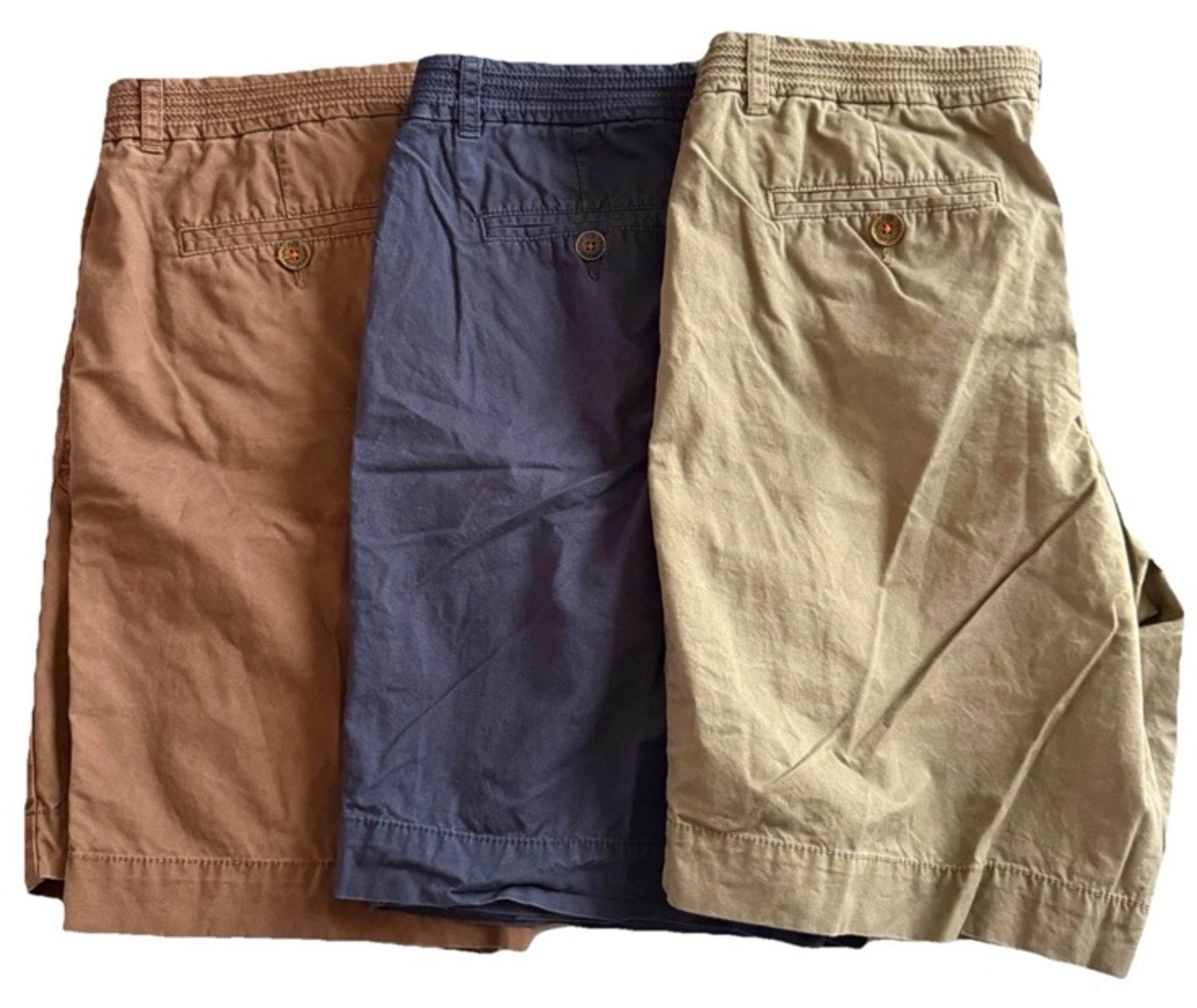 Set Of 3 Natural Reflections Women’s Bermuda Shorts Khaki/Navy/Brown Size 8
