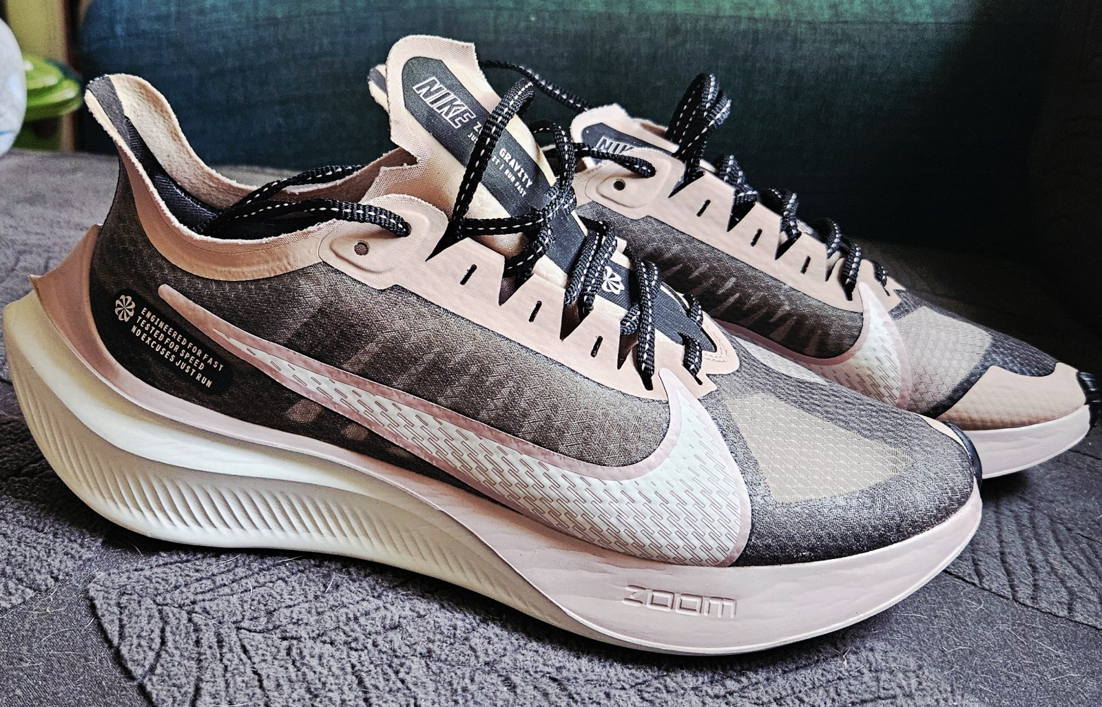 Nike Zoom Gravity Icon Running Shoe