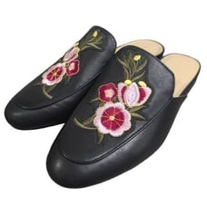 Marc Fisher Wrangler black leather floral embroidered flats mules womens 6