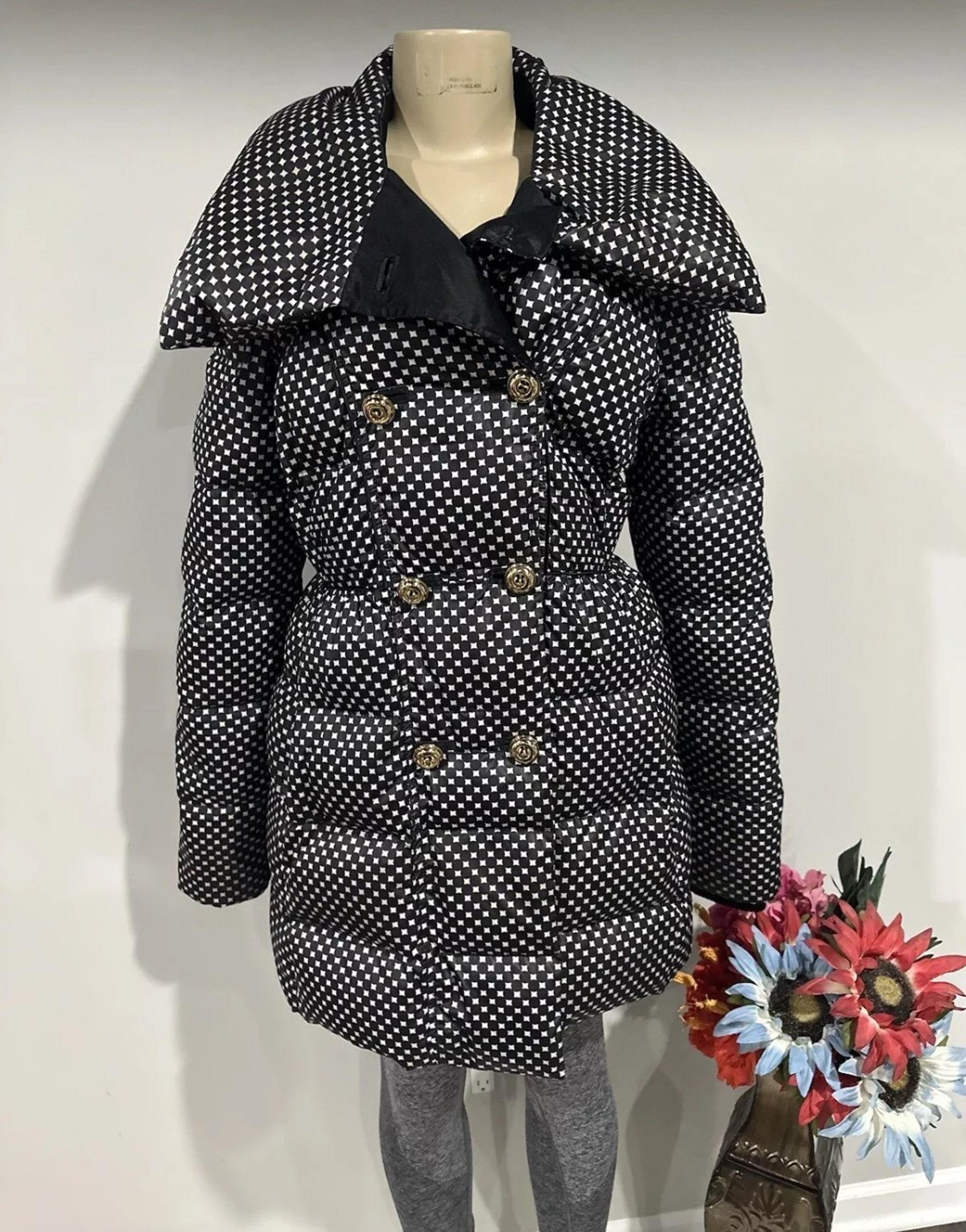 JUICY COUTURE Coat Size medium Women Black and White Puffer Parka Goose Down