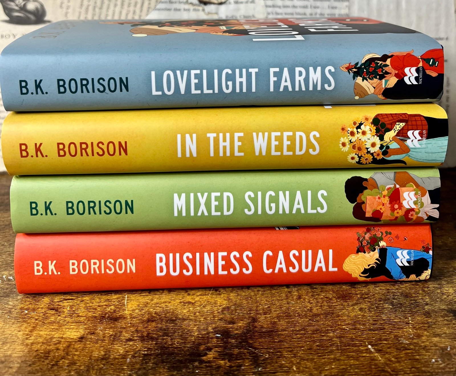 Illumicrate Afterlight - Lovelight Farms Set Signed By B.K. Borison - Exclusives - detail