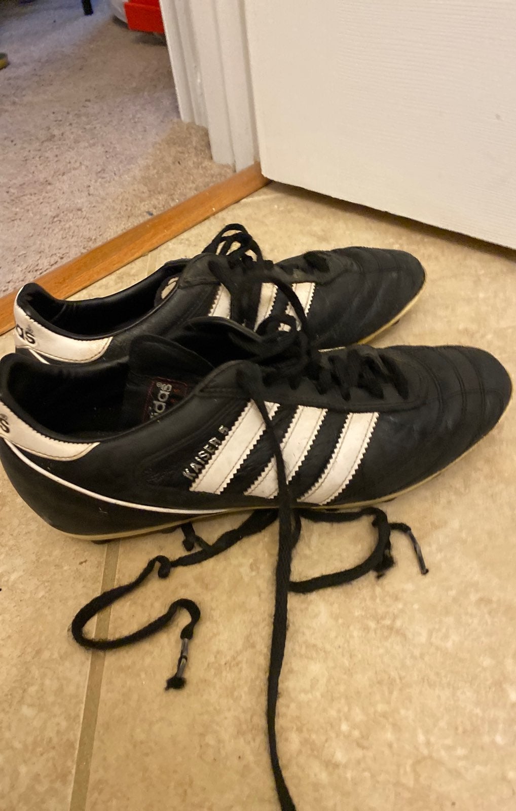 Kaiser 5 Soccer Cleats