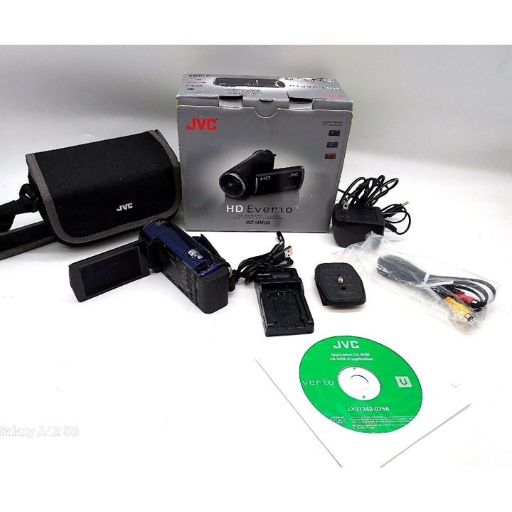 JVC GZ-HM50RU- HD Recording In Stereo- 40X Optical Zoom- 8GB Built-In- works