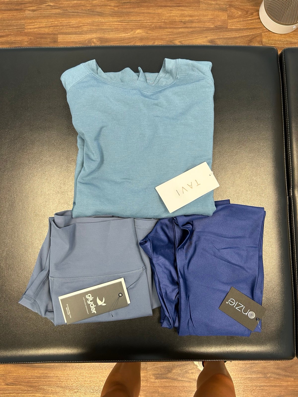 NWT name brand women’s activewear size L