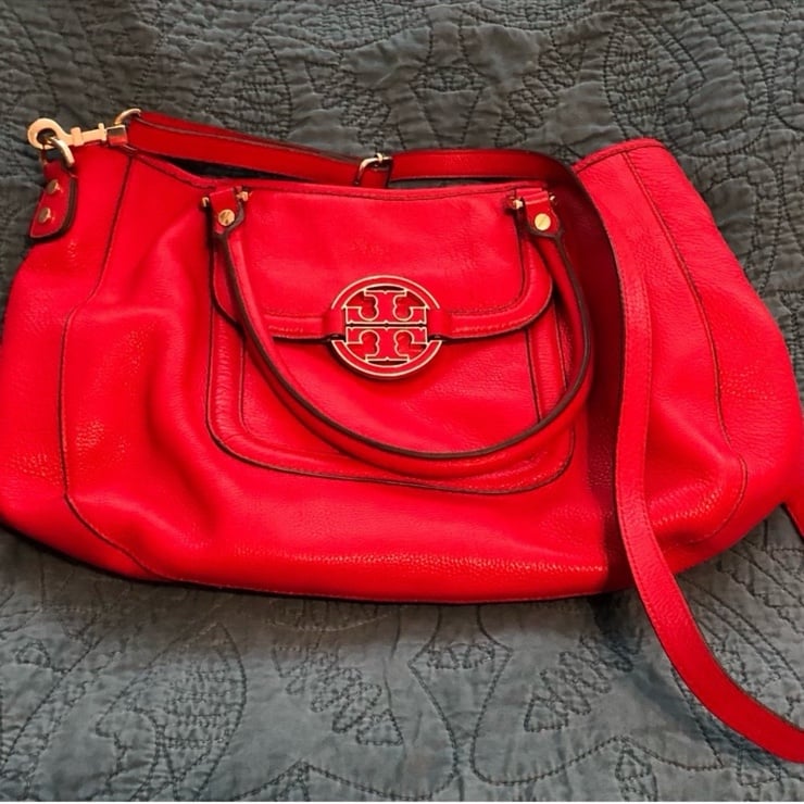 Tory Burch Amanda Classic Leather Hobo Bag Red