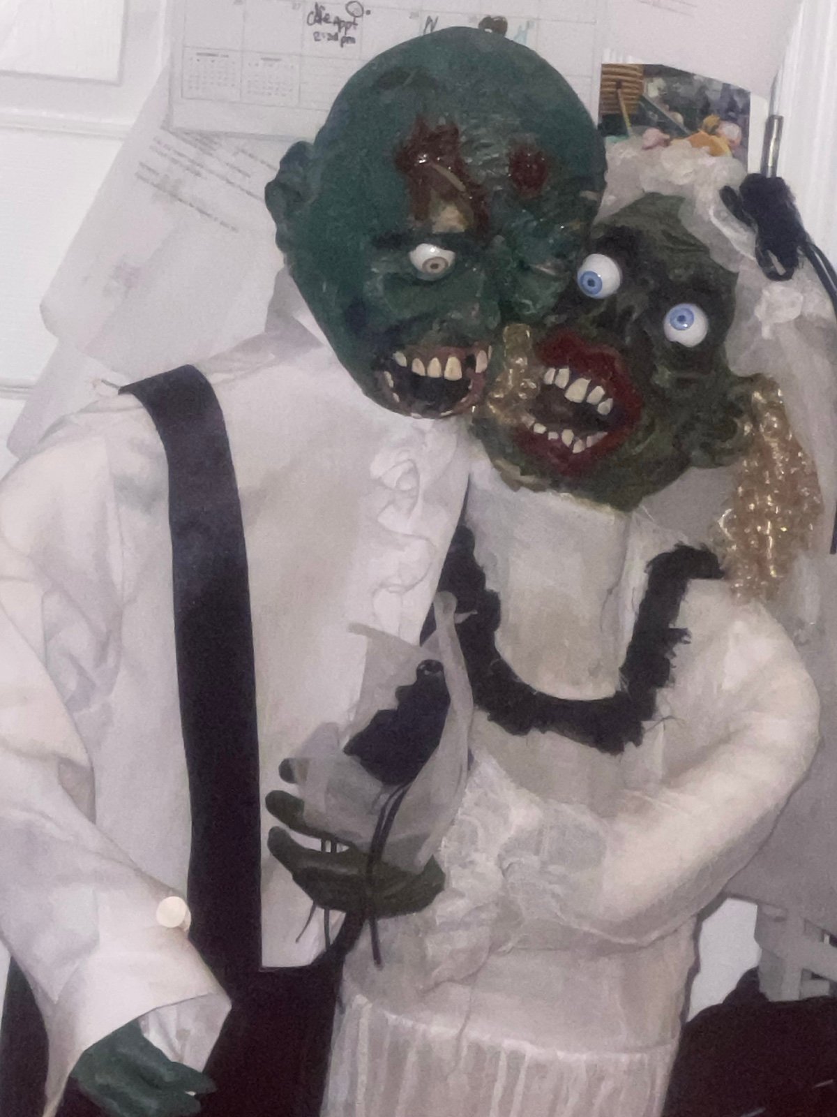 Grandin Road Halloween Newlydeads Zombies Retired Halloween Props