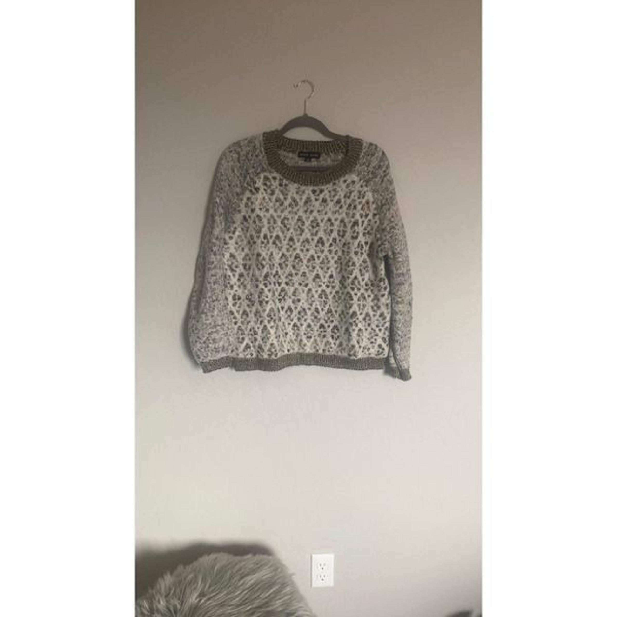 Women's gold, black and white Sweater