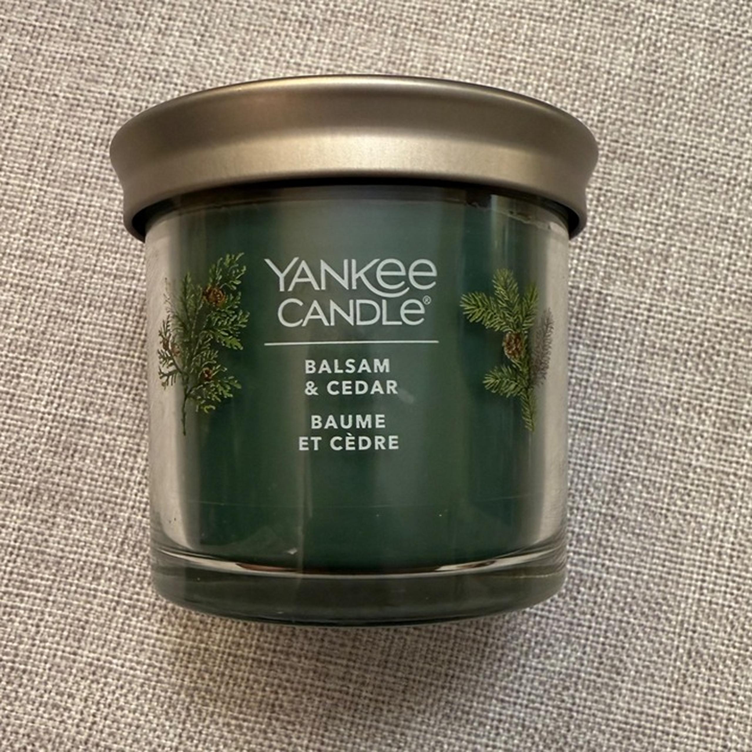 Yankee Candle Balsam and Cedar Scented Jar Candle 4.3 oz w/ Metal Lid