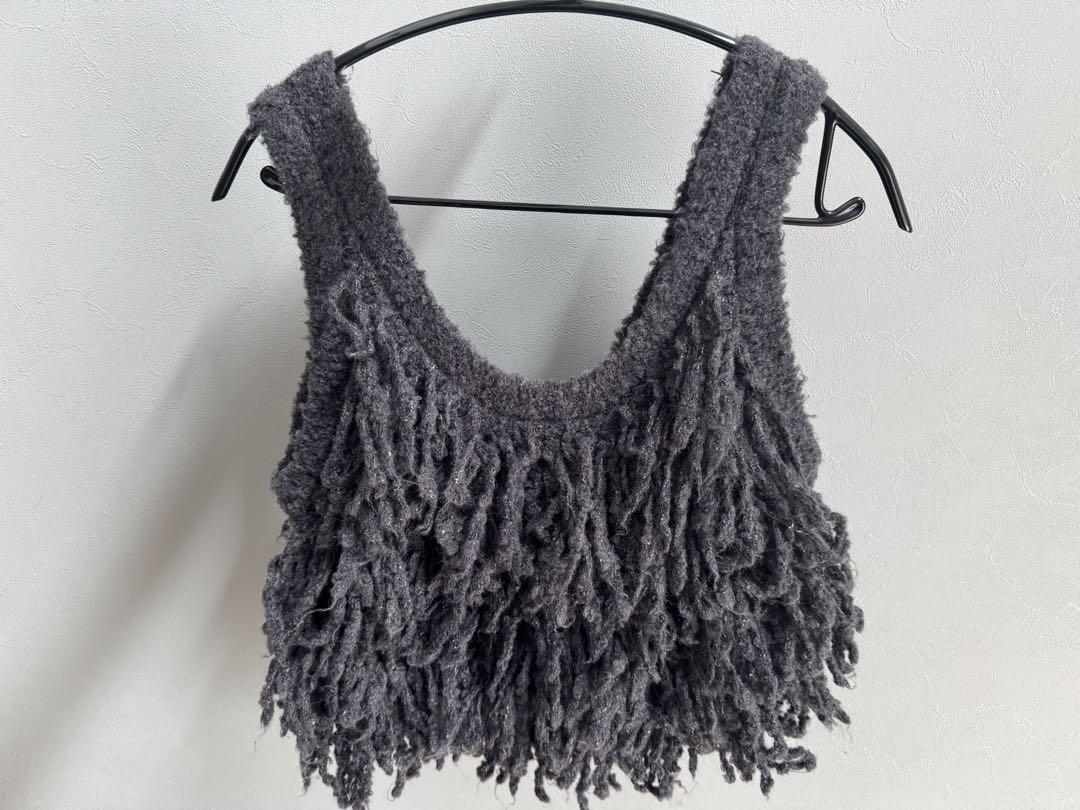 最終【anuke】Fringe Knit Bustier anuke（アンヌーク）の「Fringe Knit Bustier（ニット/セーター