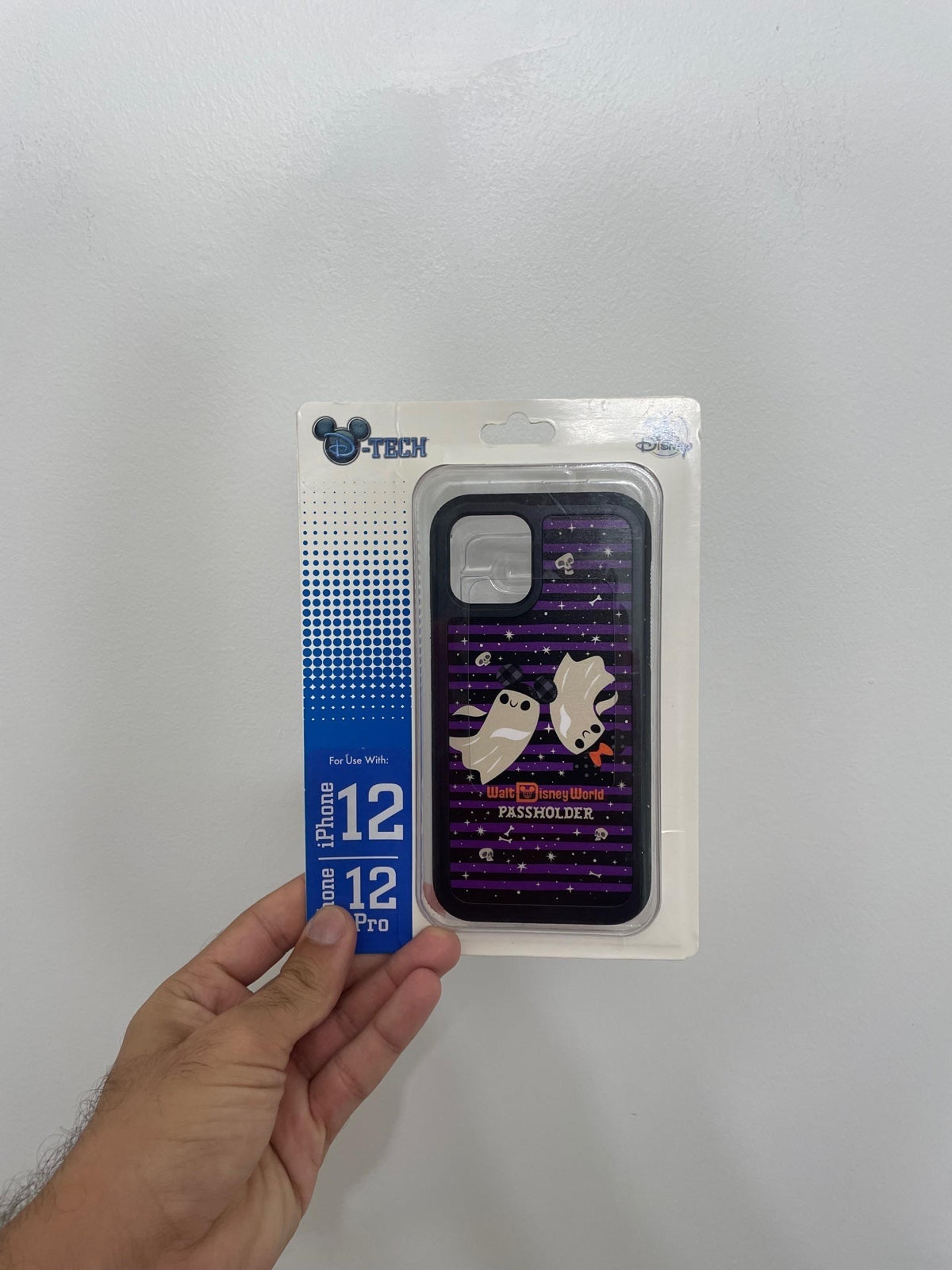 Disney Parks Halloween Ghosts Passholder 12/12 PRO phone case (25)