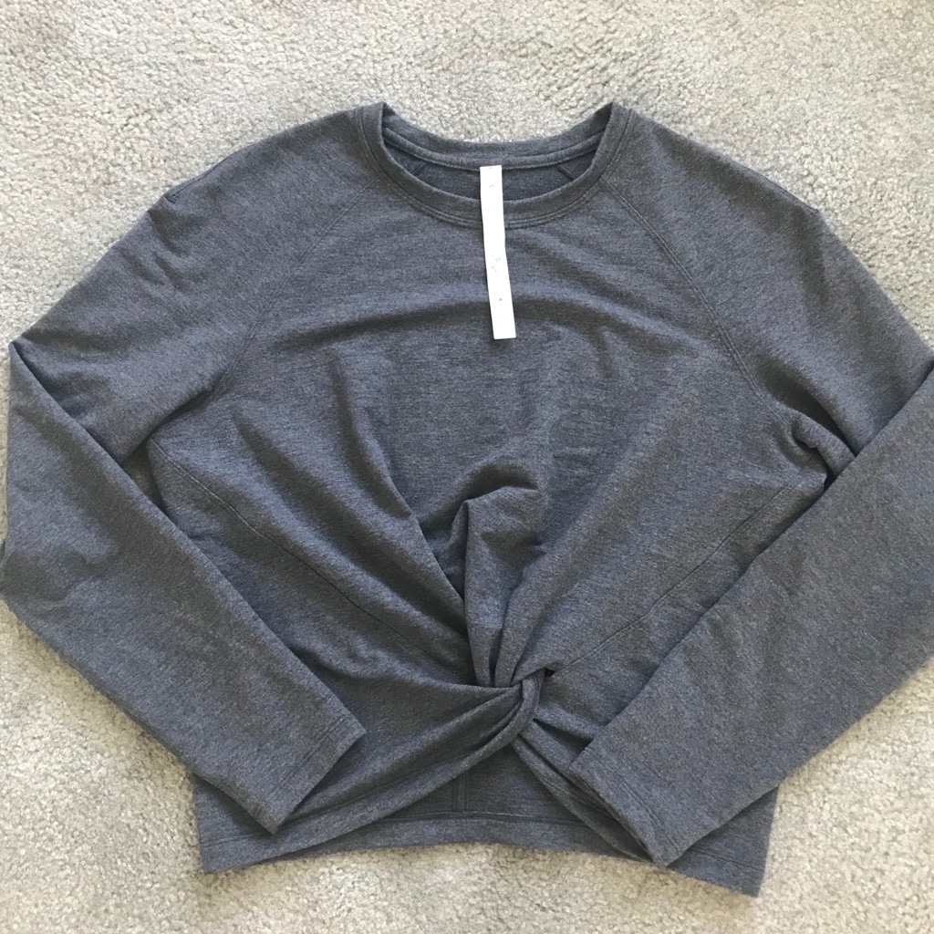 EUC Lululemon Tuck & Gather Pullover In Heathered Mod Black | Size 6