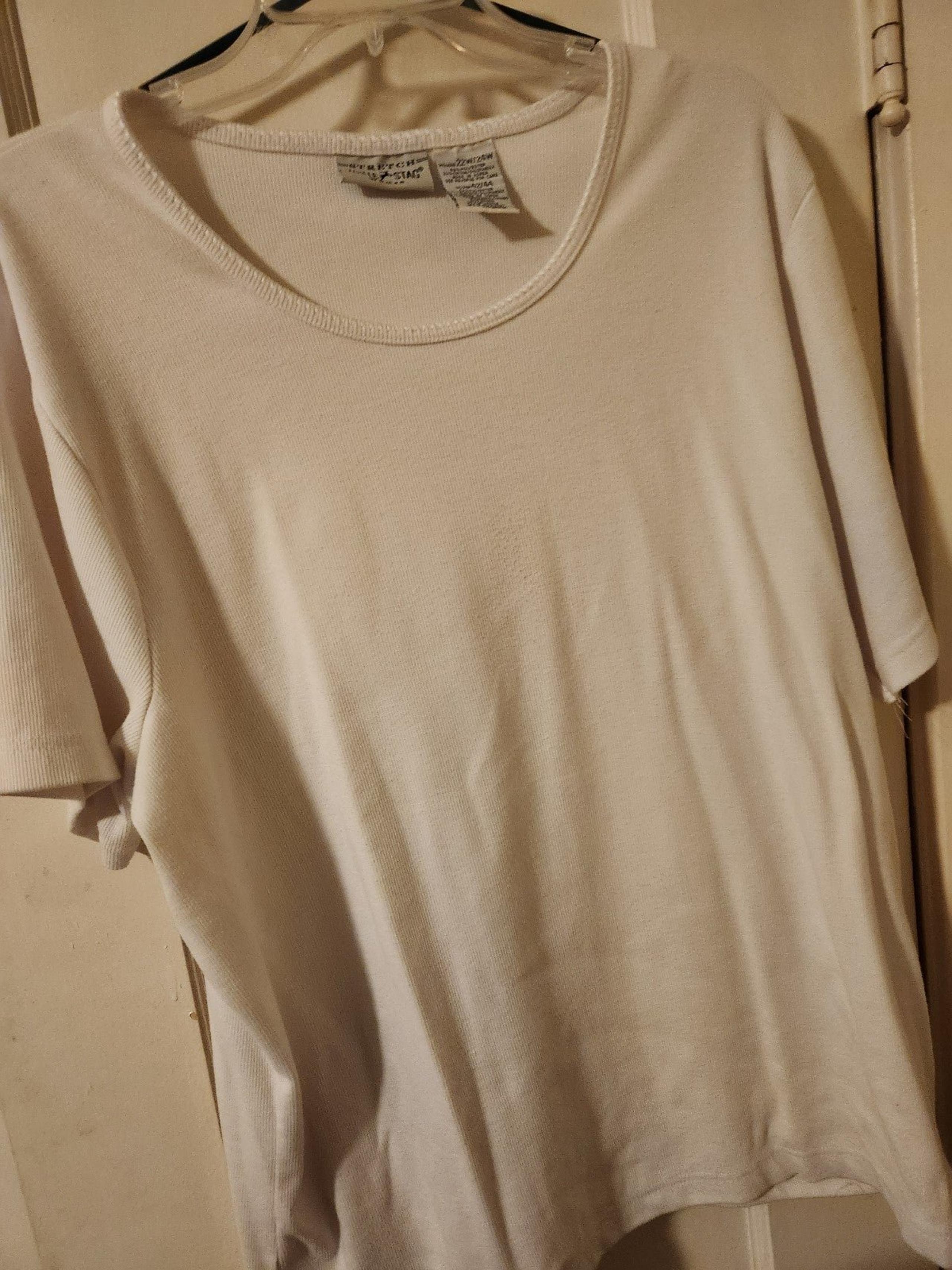 * WHITE STAG WHITE KNIT TOP