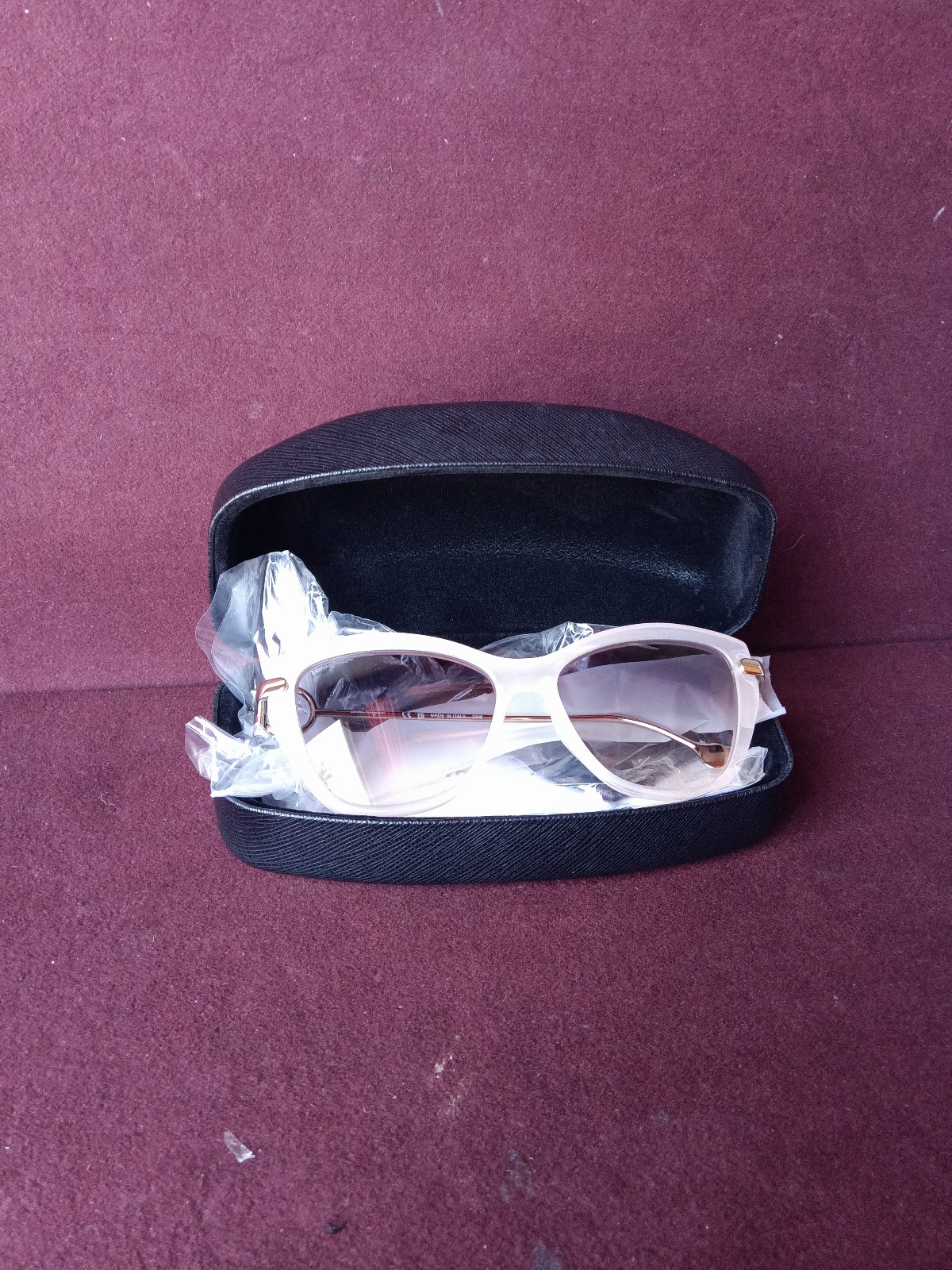 Salvartore Ferragamo nude color women's sunglasses SF928S 290 (55-15-140)