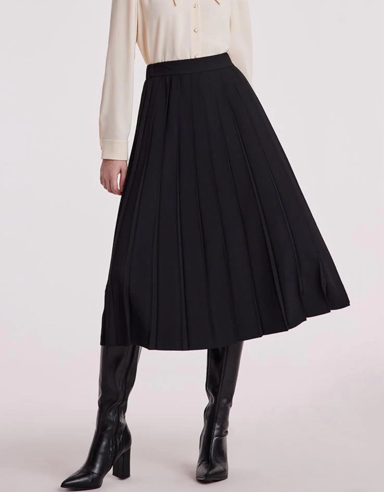 Pleated Skirt - Calvin Klein - Size 4