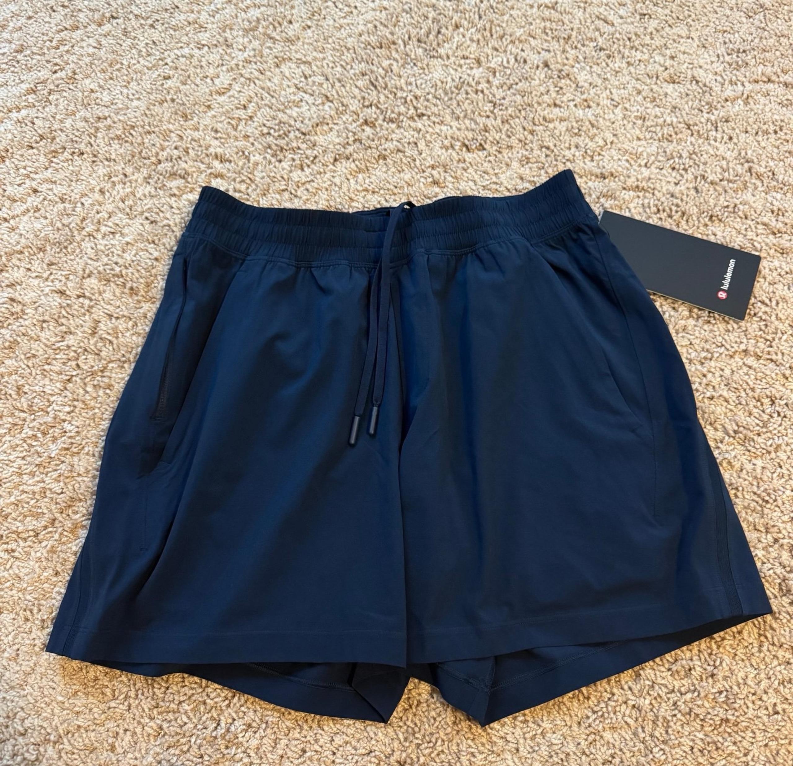 Men’s Lululemon Athletica Pace Breaker 5” Linerless Shorts