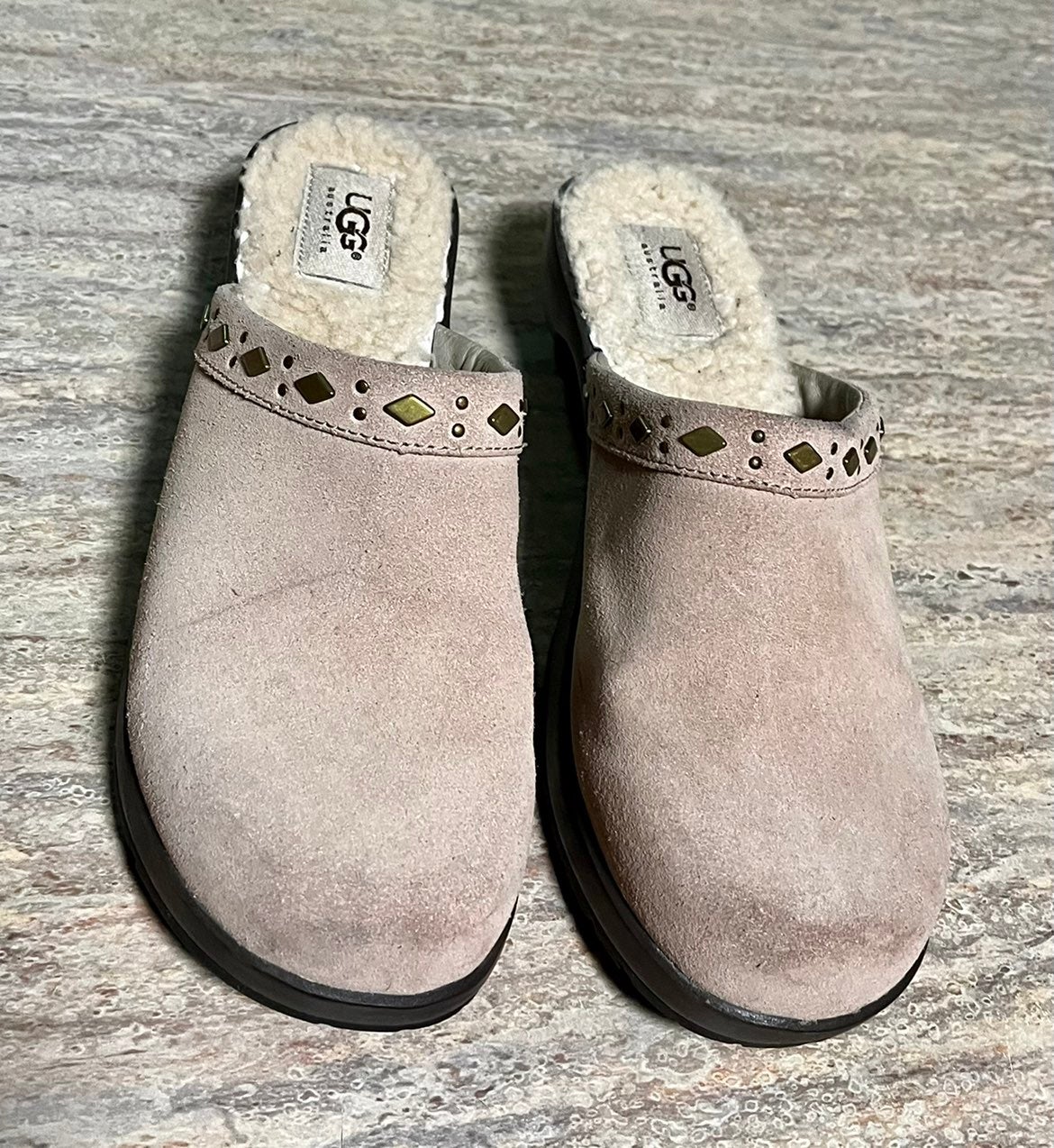 UGG clogs with faux fur s/n 5546