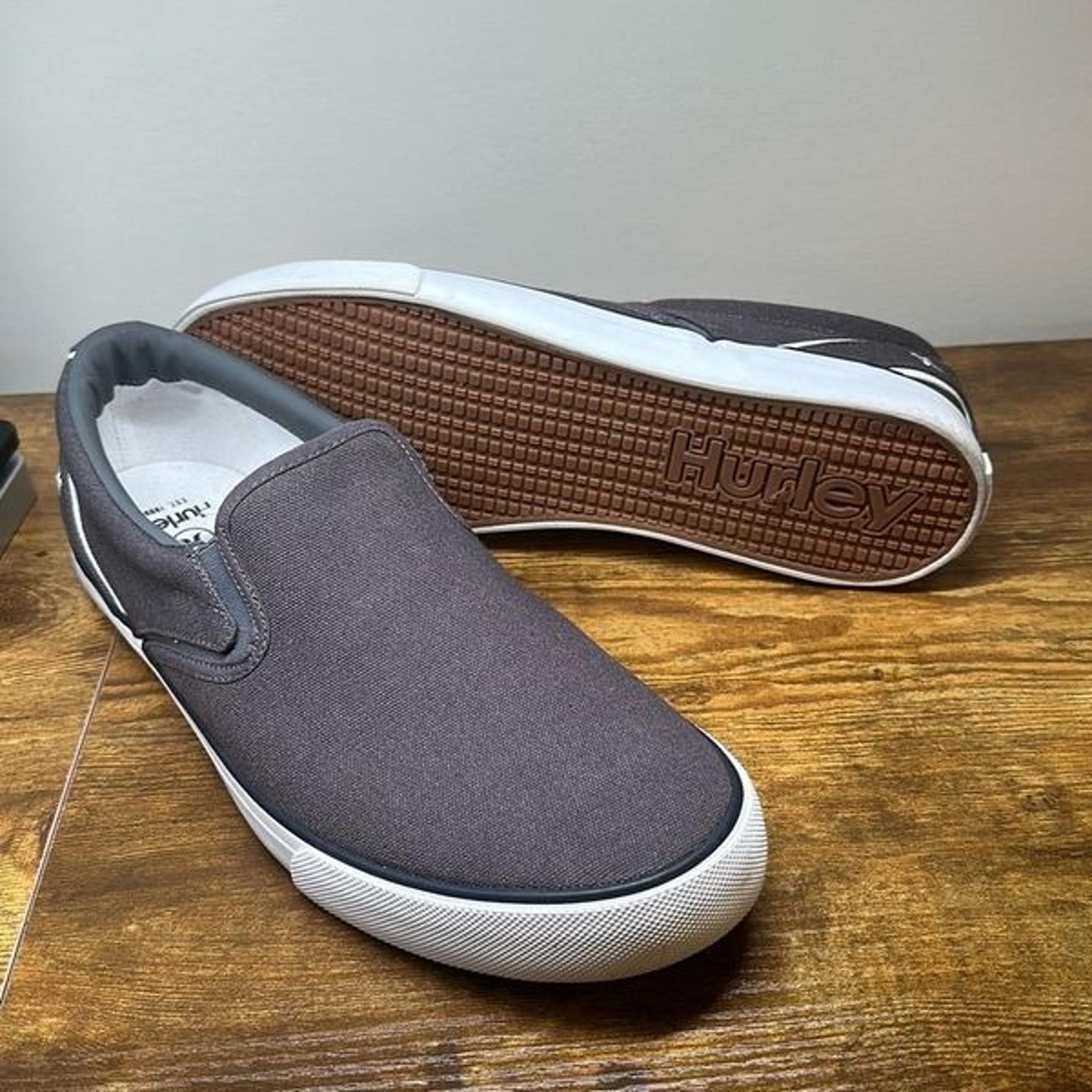 Hurley Size 13 Men's Arlo Slip On Gray White Casual Canvas Shoes Sneakers
