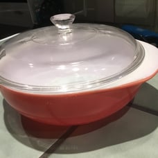 Pyrex Flamingo Pink Casserole Dish With Cover