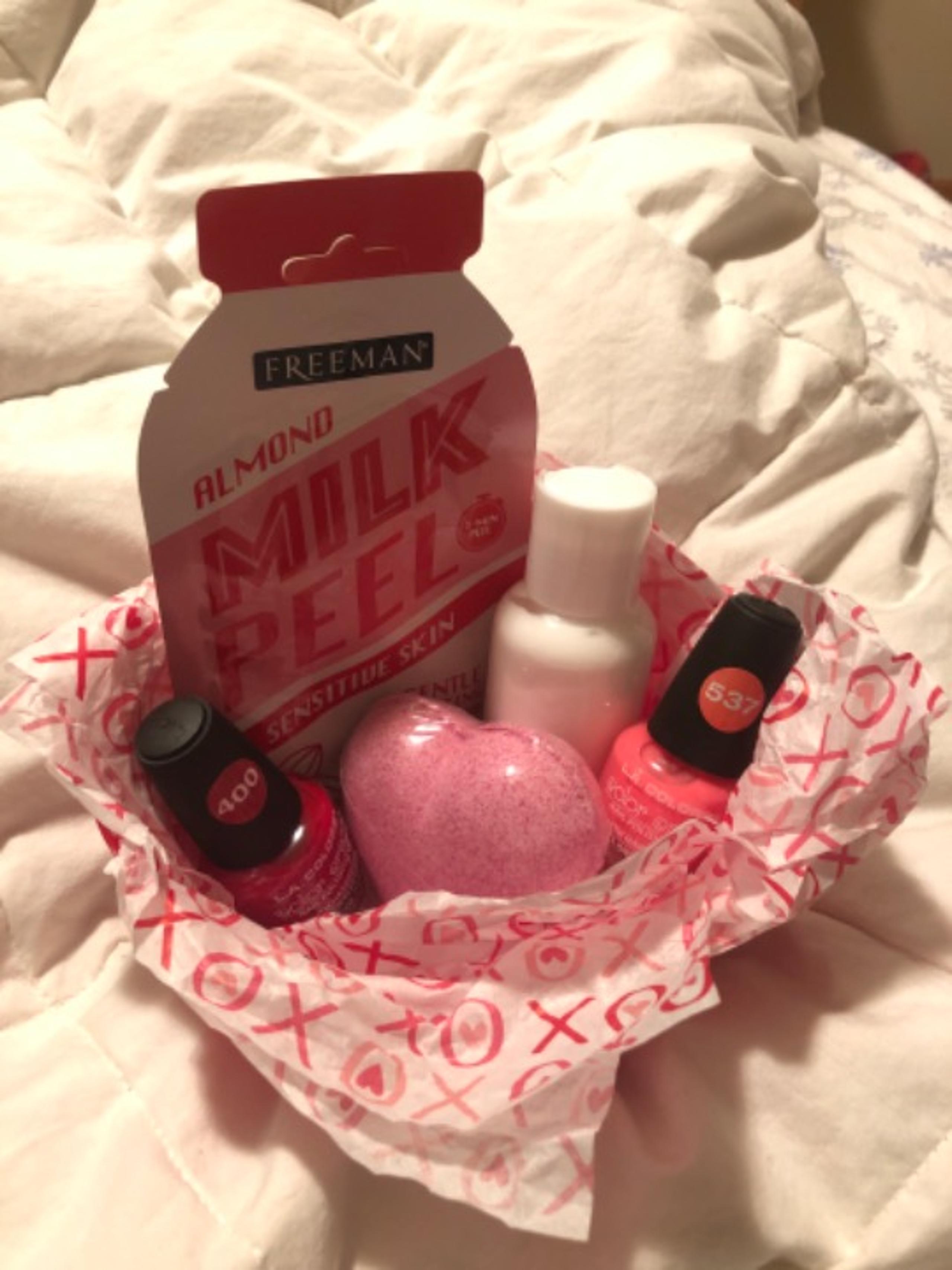 Valentine’s Gift Basket
