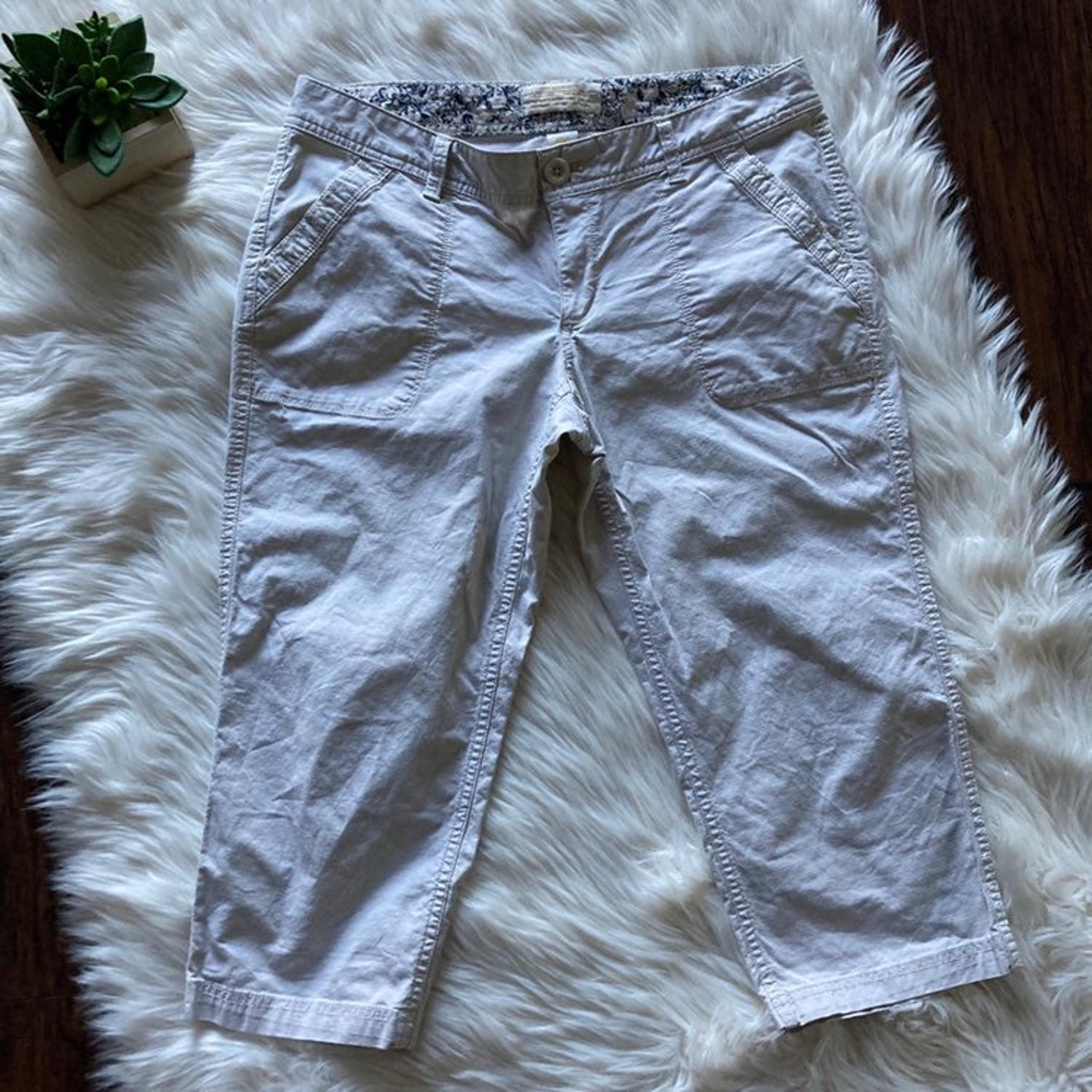 Eddie Bauer Ripstop Cream Cropped Pants