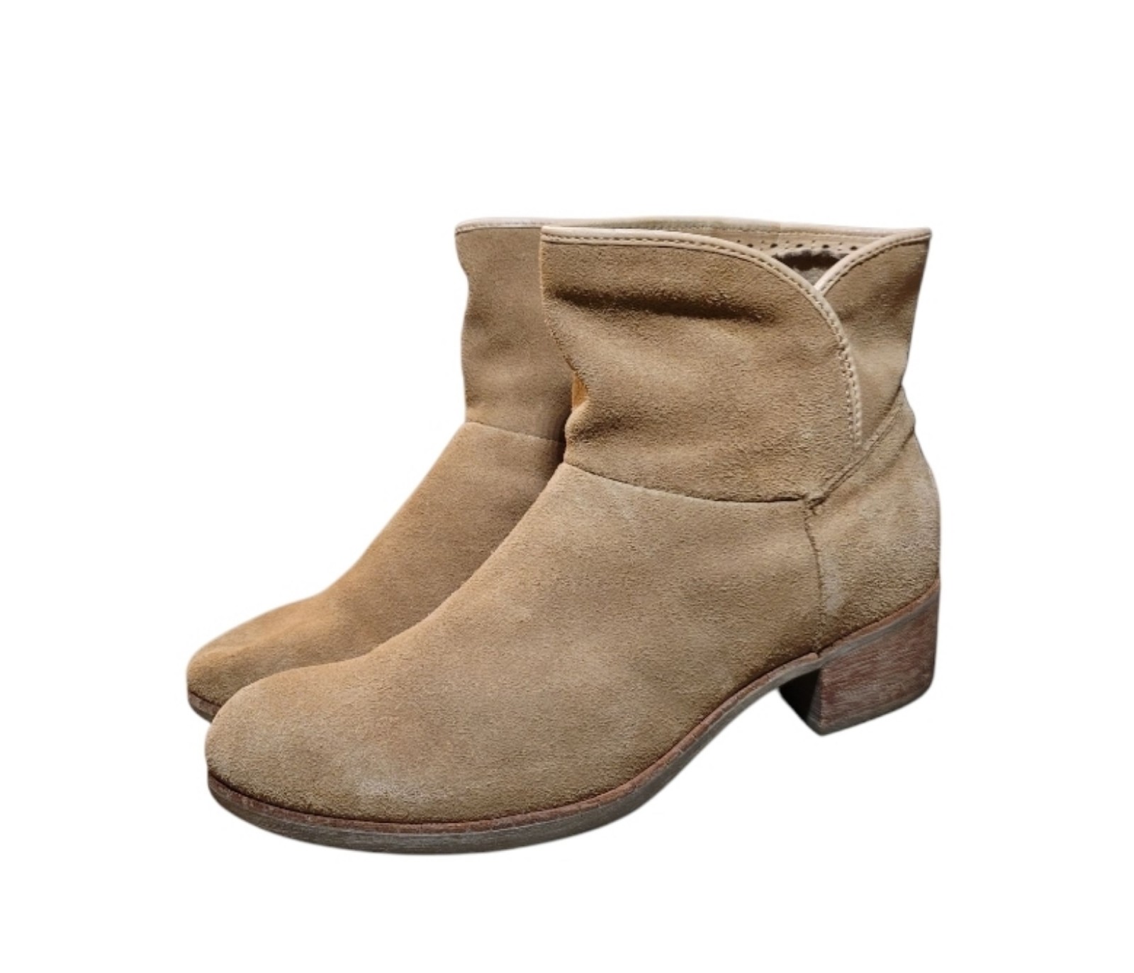 UGG Australia Darling Camel Brown Suede Booties Size 8.5