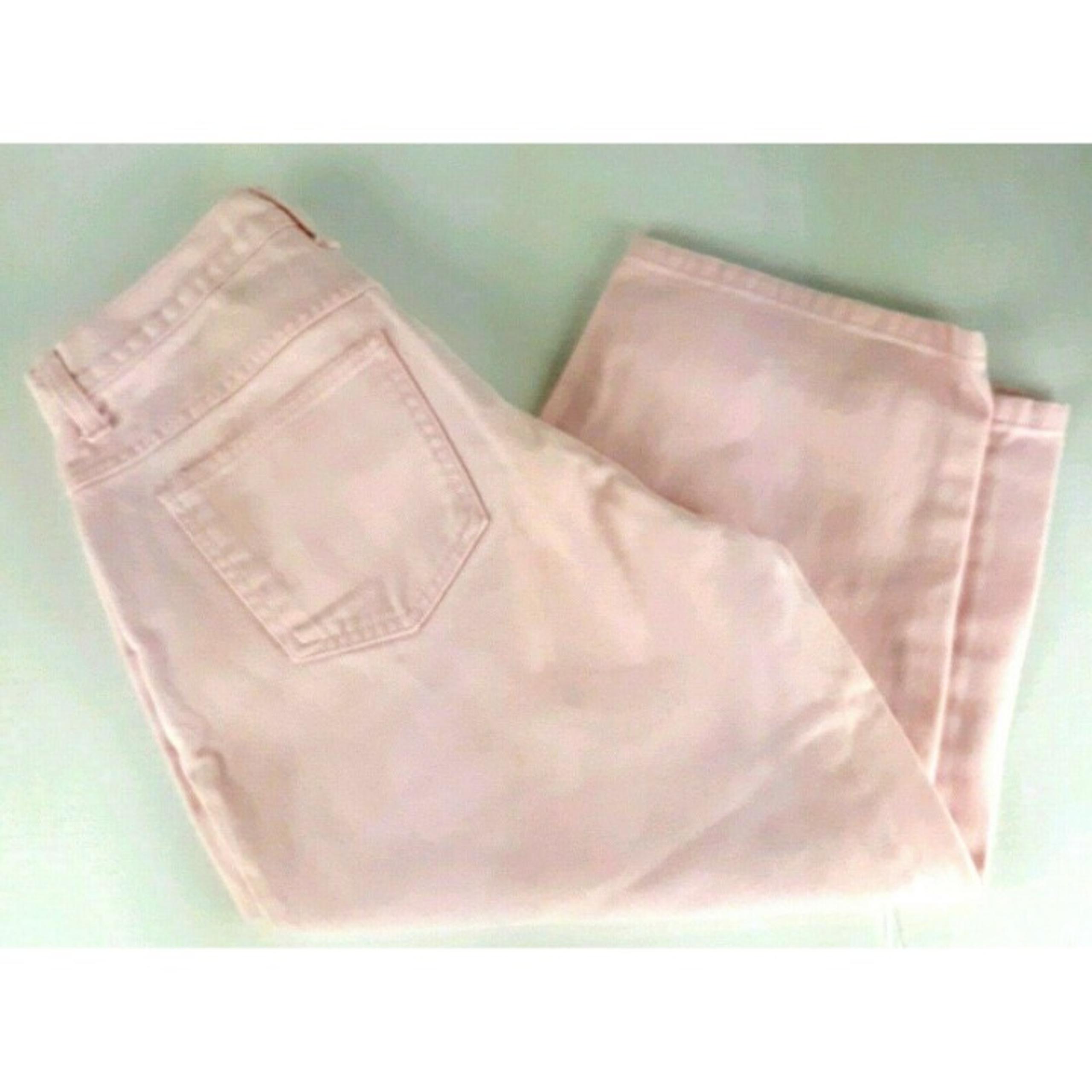 Bill Blass Capris Size 10P Pink Corduroy