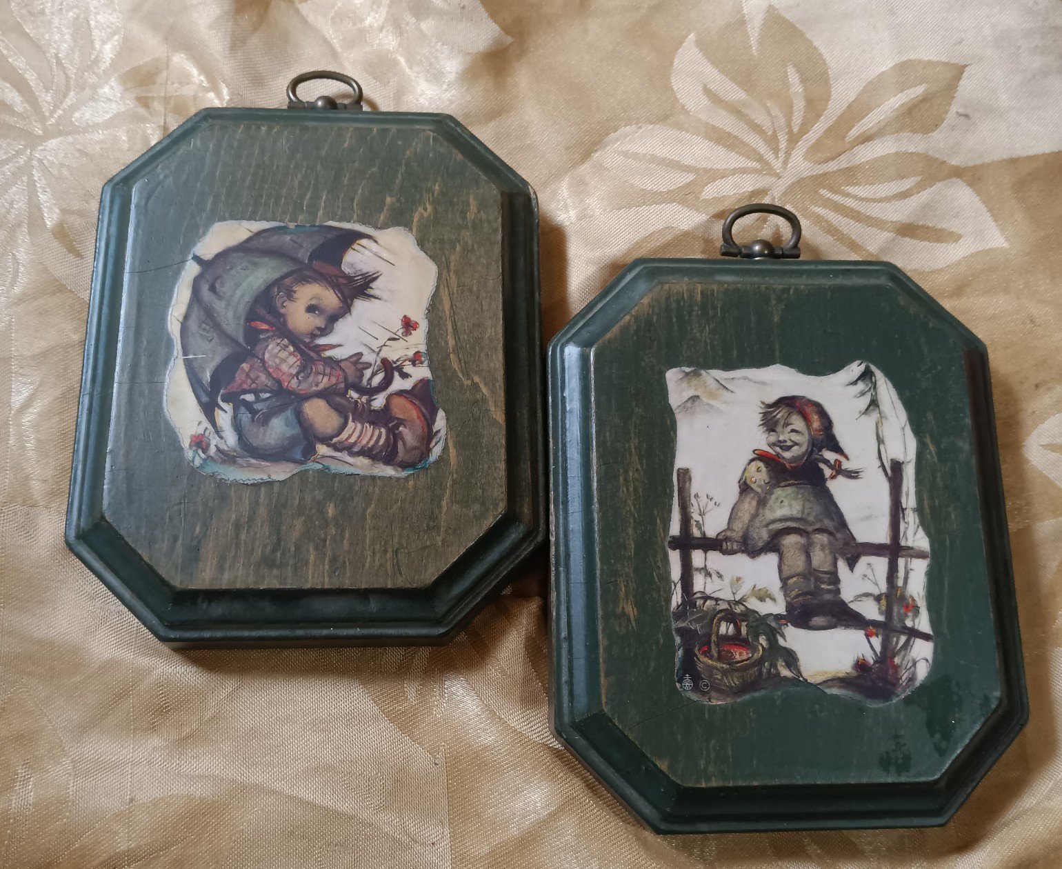 Hummel Vintage plaques