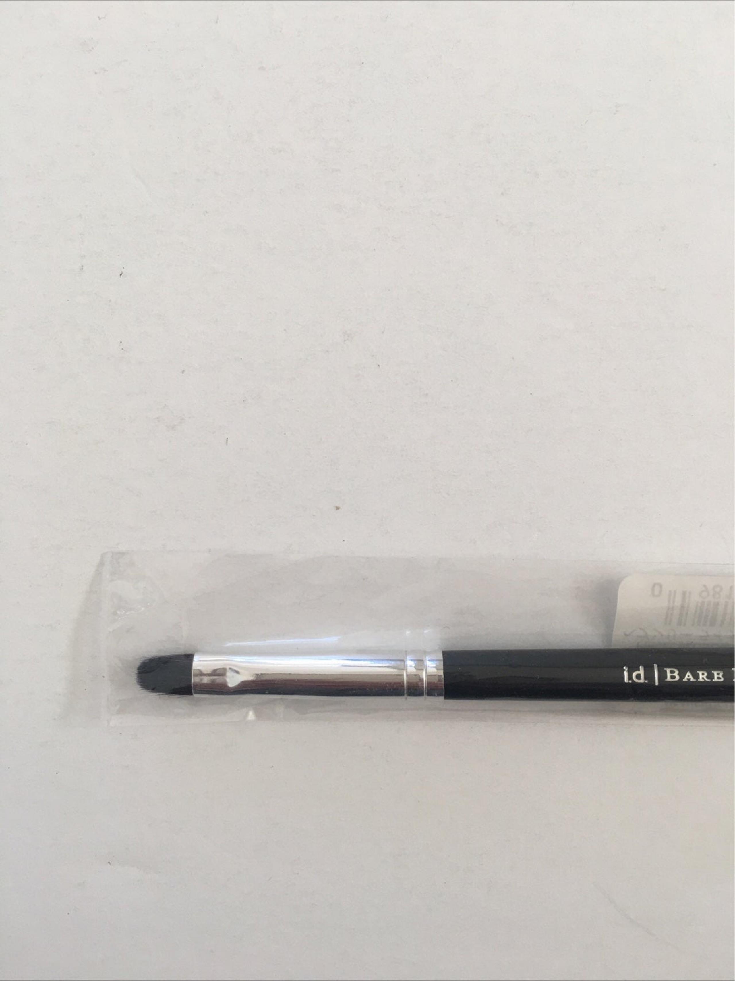 Bare Escentuals Minerals HEAVENLY LINER BLENDING Brush Makeup Eye Shadow