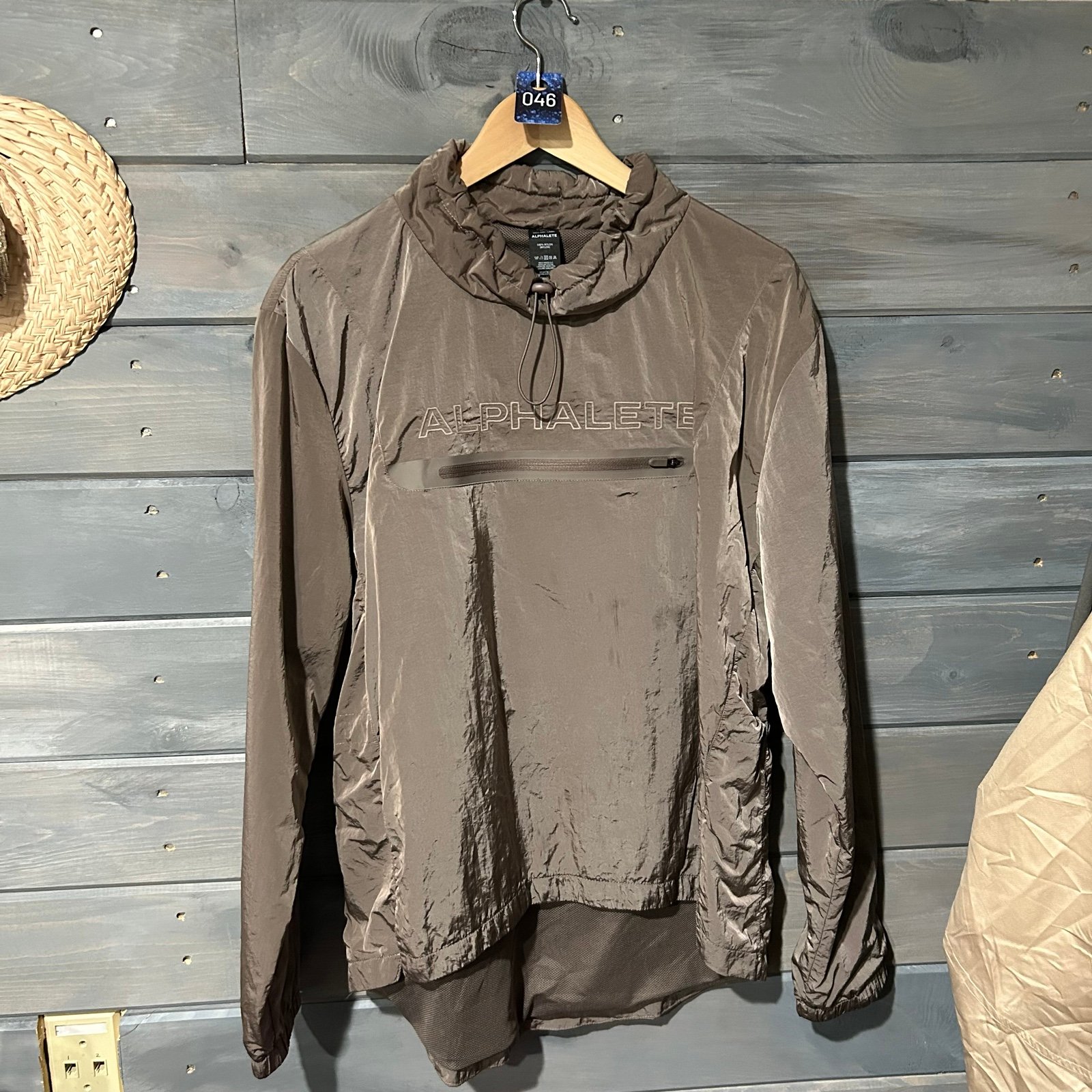 Alphalete Umber Pullover in large