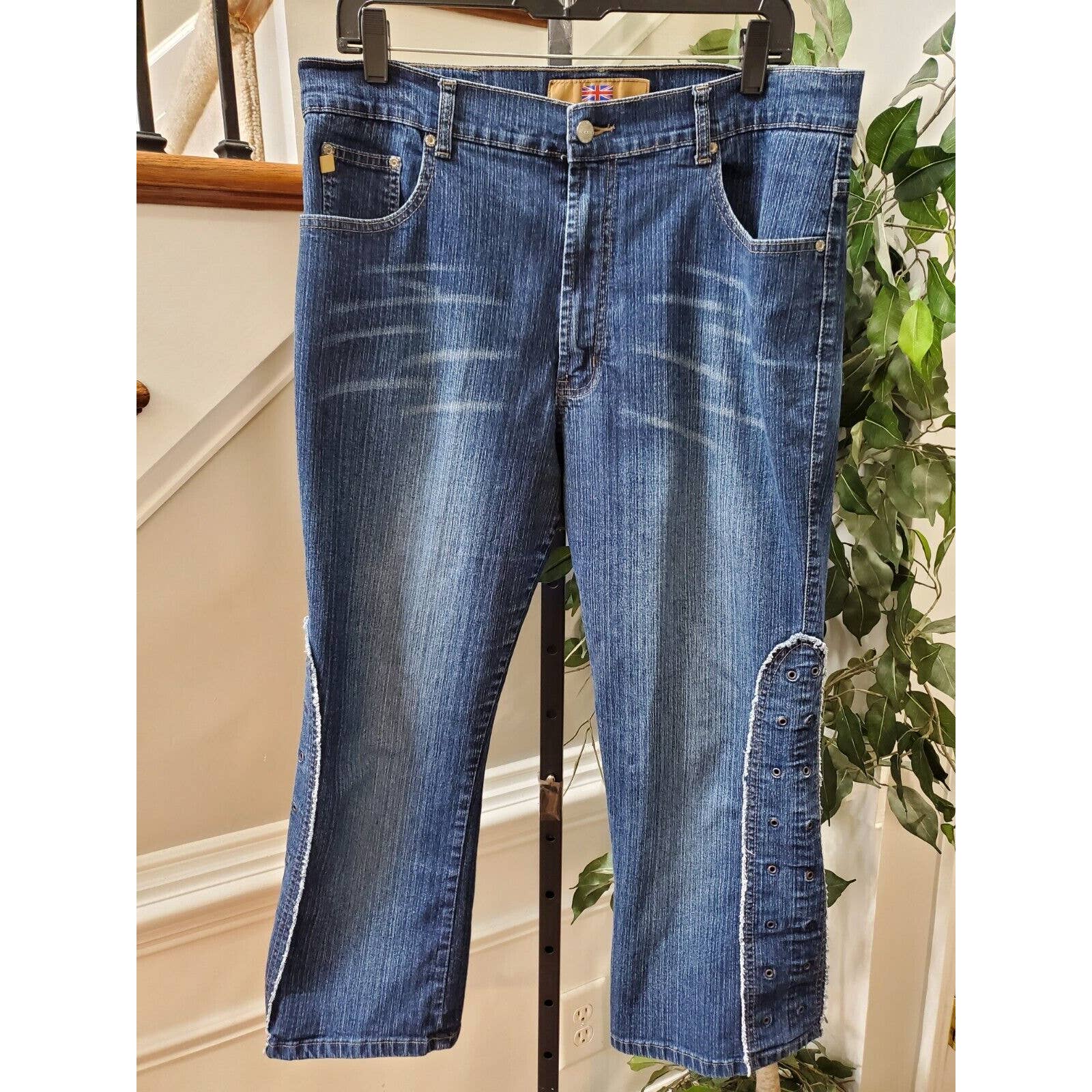 London Blue Women's Denim Blue Cotton Mid Rise Wide Leg Jeans Pant 17/18 (M)