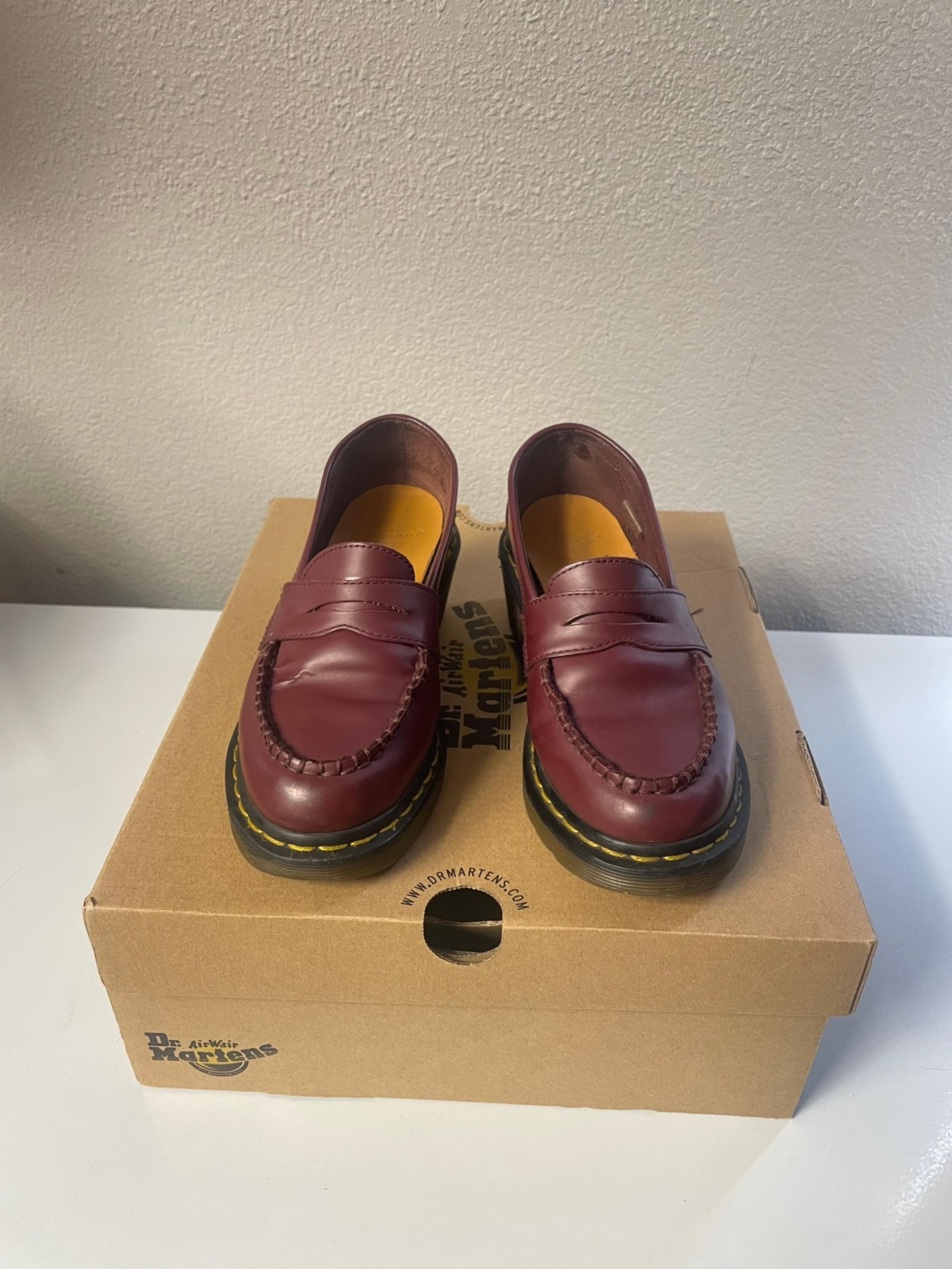 Doc Martens Vintage Leather Loafers Size 5 Women