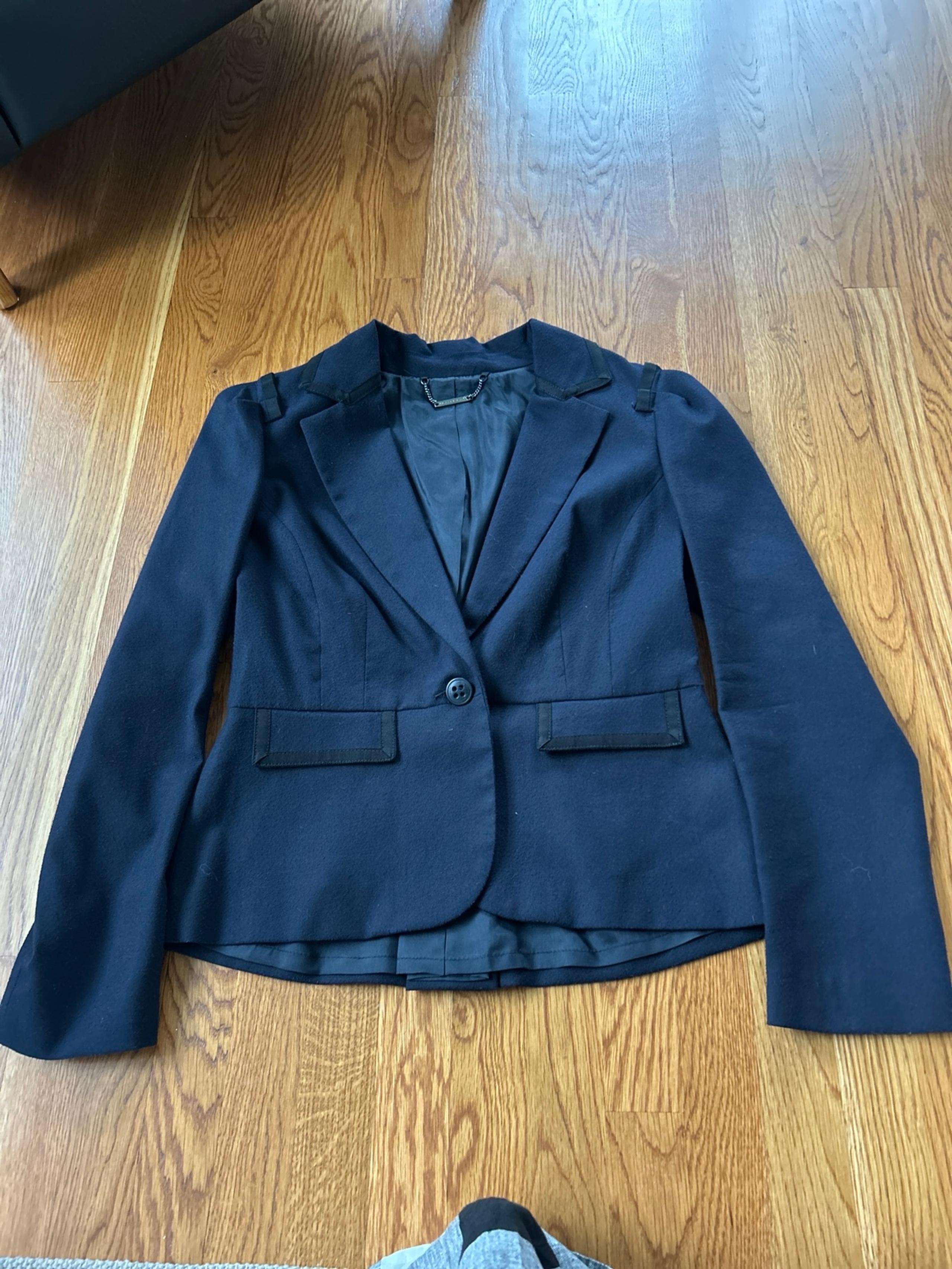 Trina Turk blazer size 12