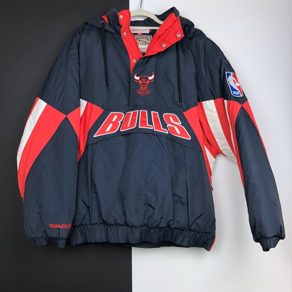 Lg Mitchell & Ness Bulls puffer jacket