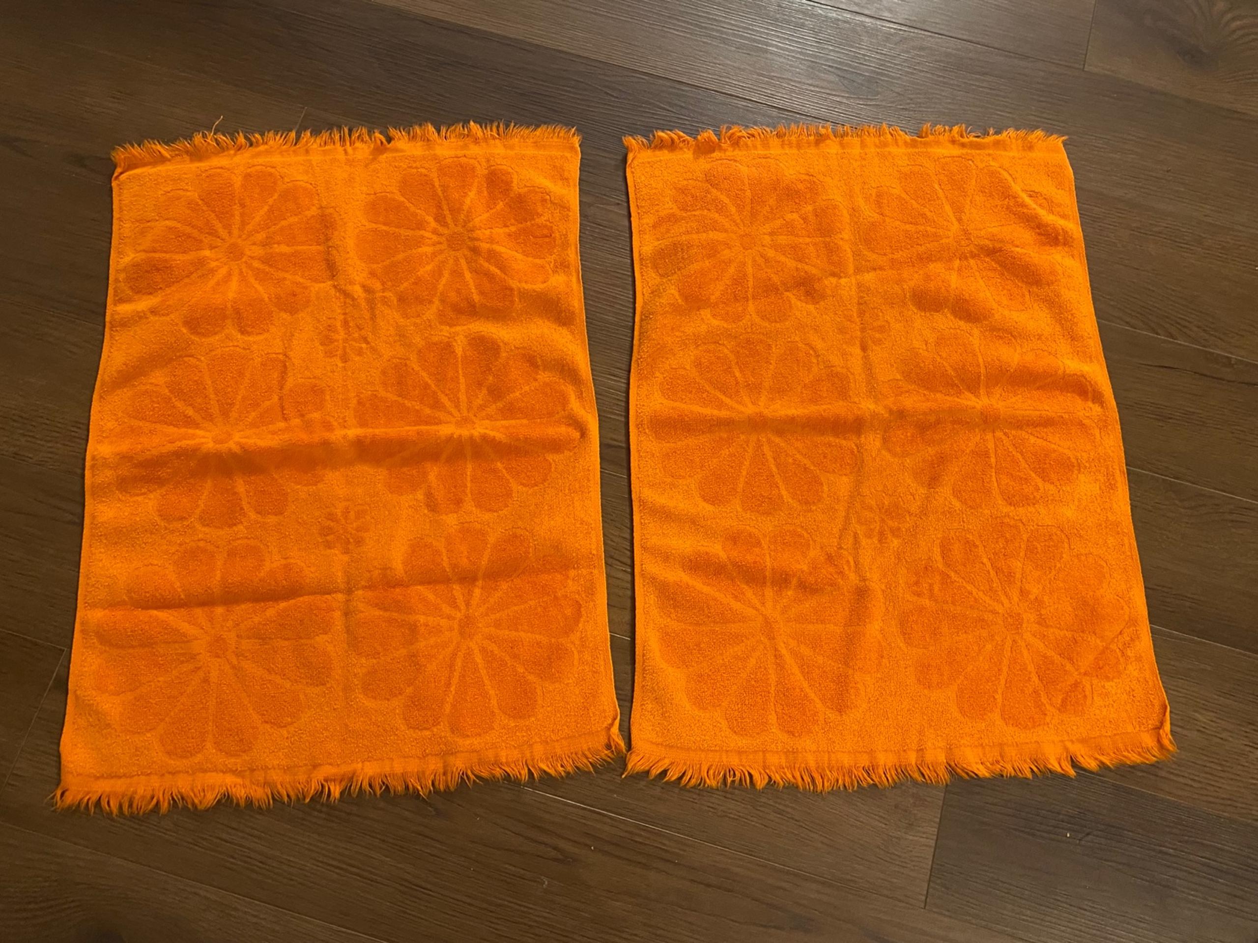 Retro Orange Flower Power Hand Towel Set
