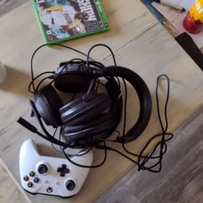 Microsoft Wired Headset for Xbox One