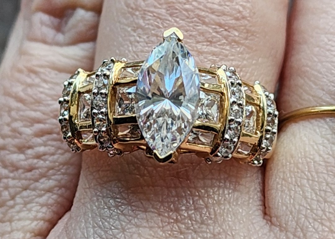 14k gold ring.