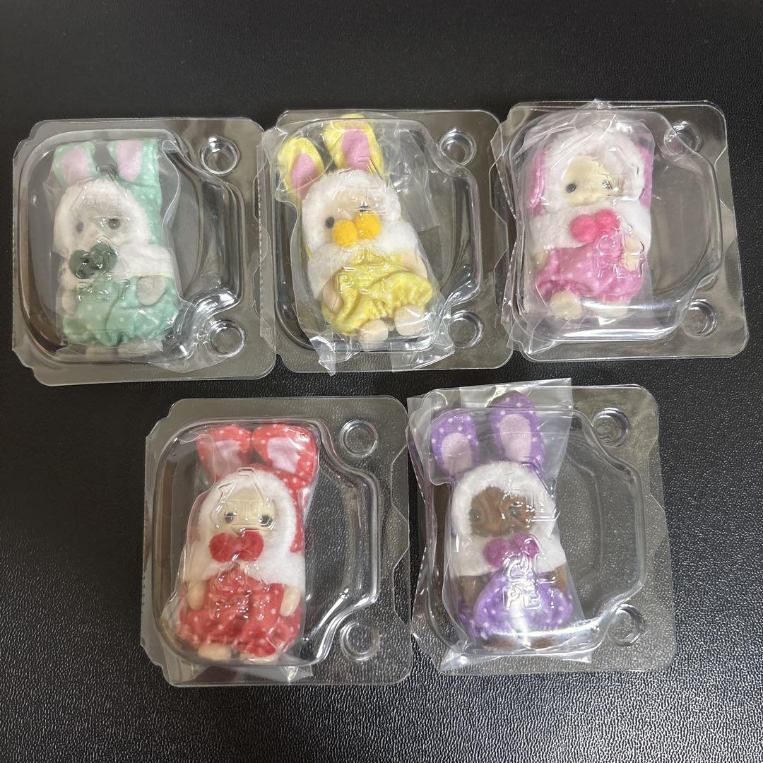 Selected! Sylvanian Families Colorful Rabbits Complete