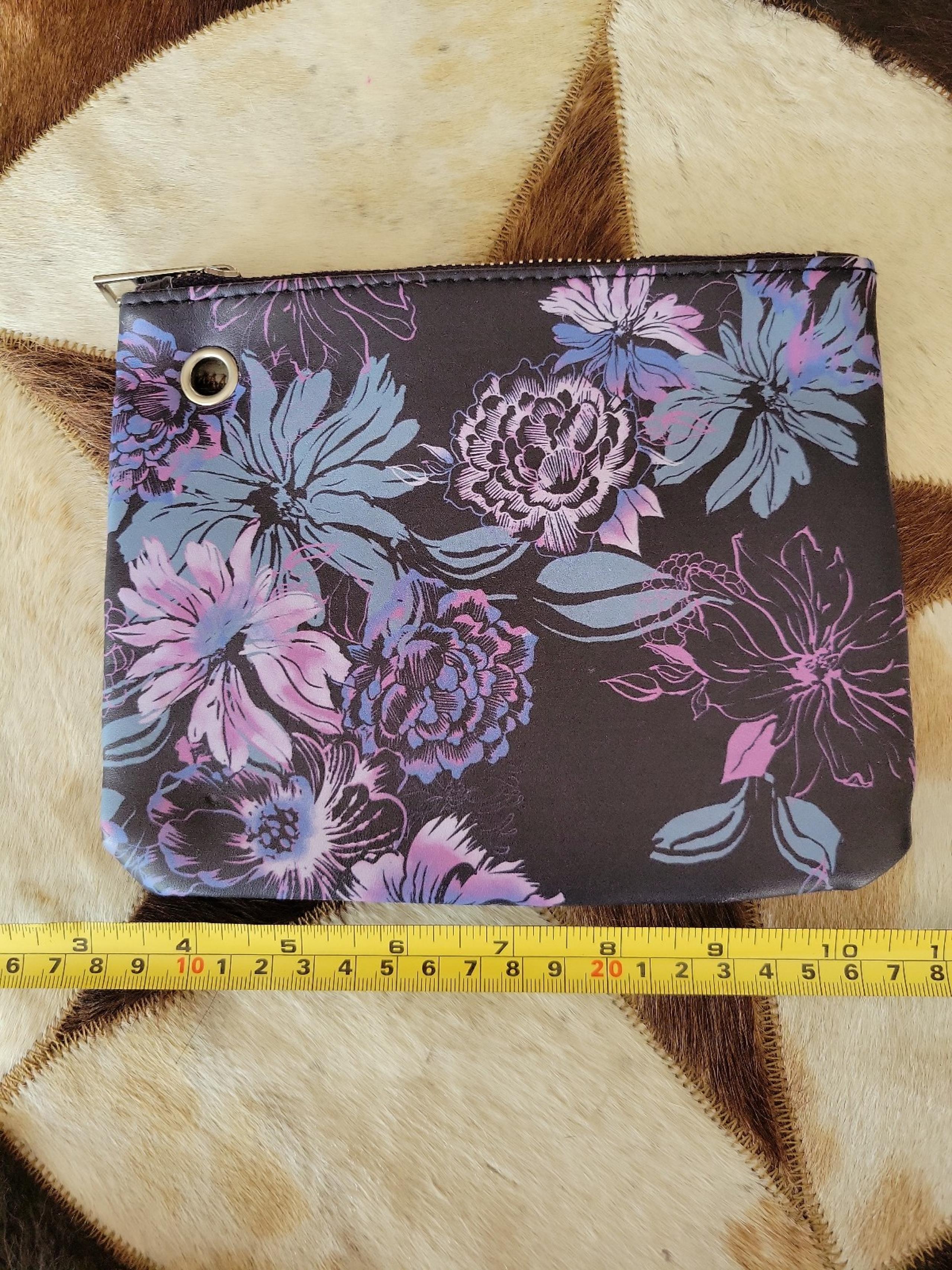 MAURICE'S Make Up Bag