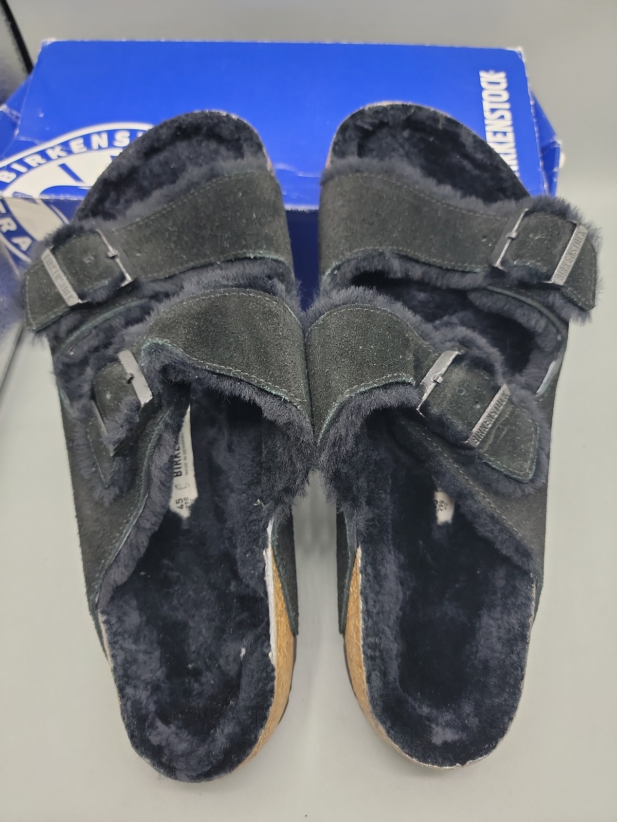 Birkenstock Arizona Fur in Black size 45 Regular