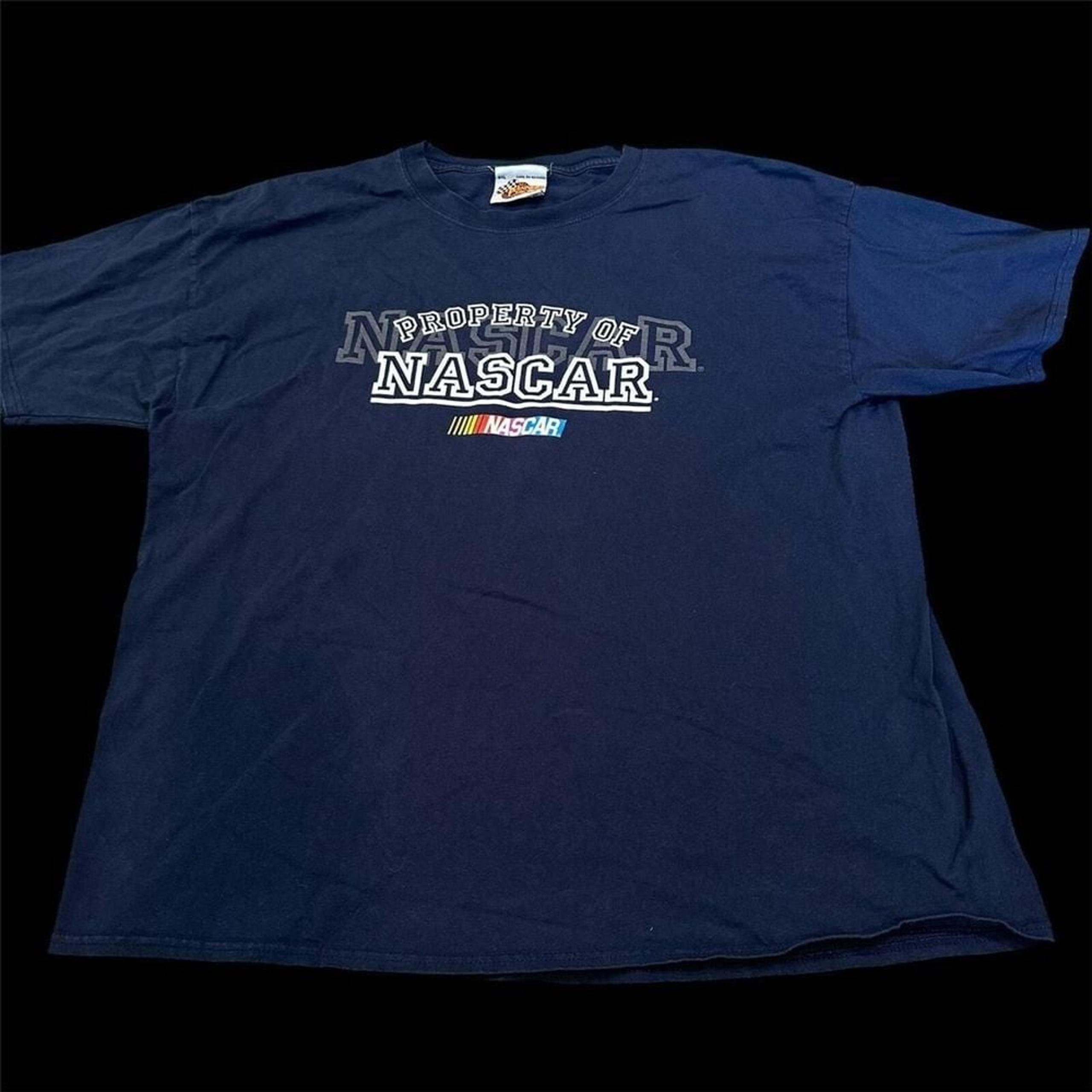Vintage property of NASCAR on a Winner's Circle tag.   Size XXL.
