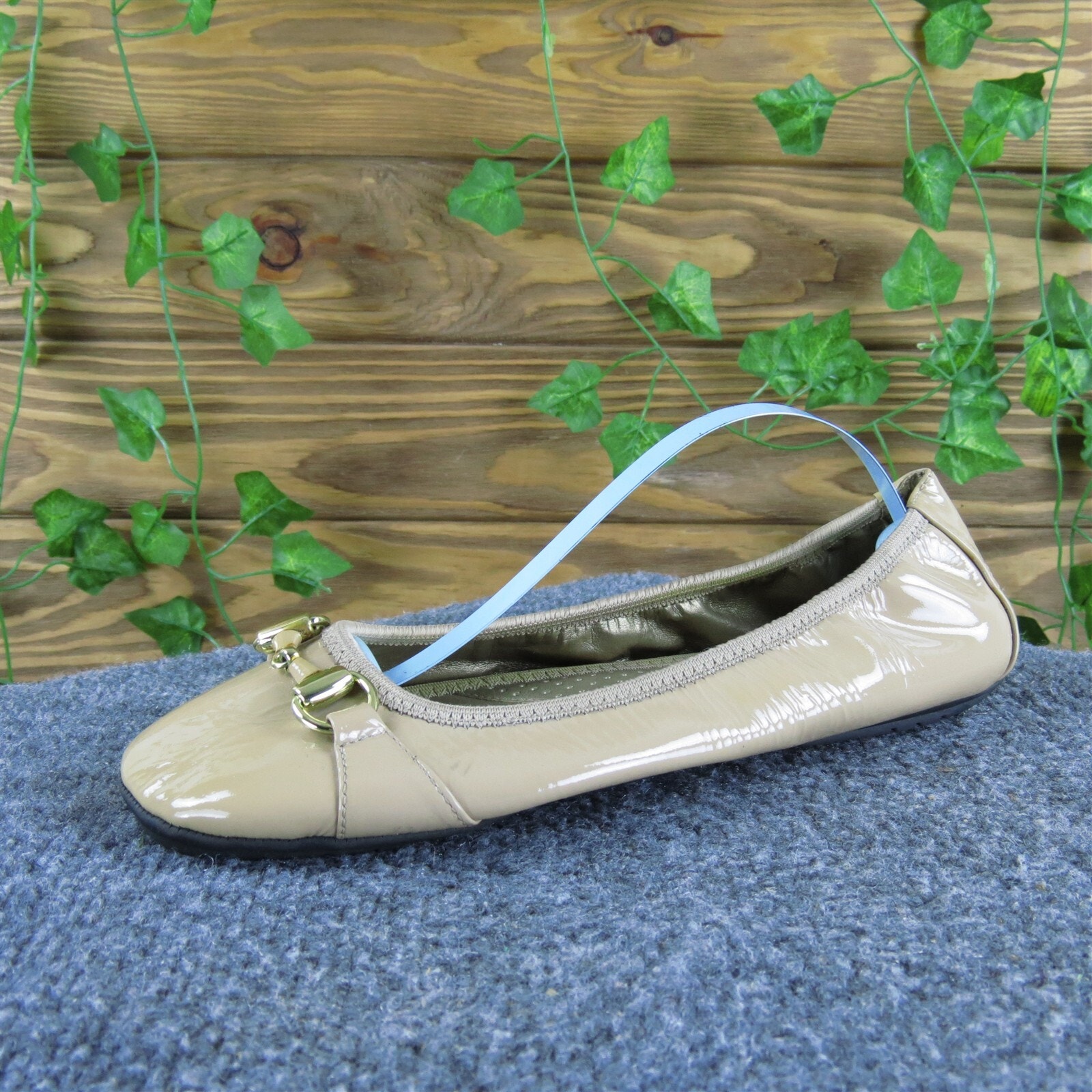 Me Too Women's Legend 2 Ballet Beige Patent Leather 7.5 Medium Gently Used 2025