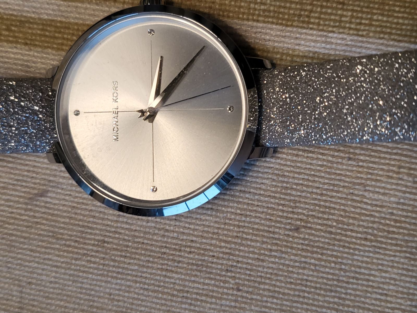 Mk Watch