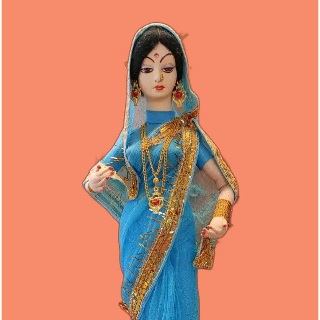 VTG Beautiful Details Handmade Indian Woman Saree Traditional Wearing Doll