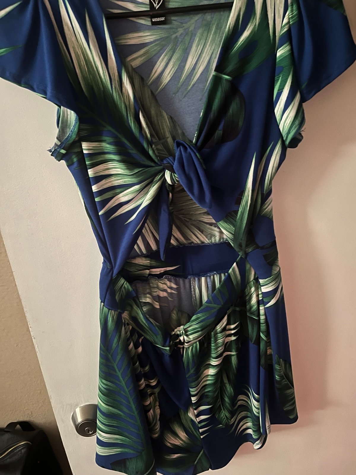 Windsor romper