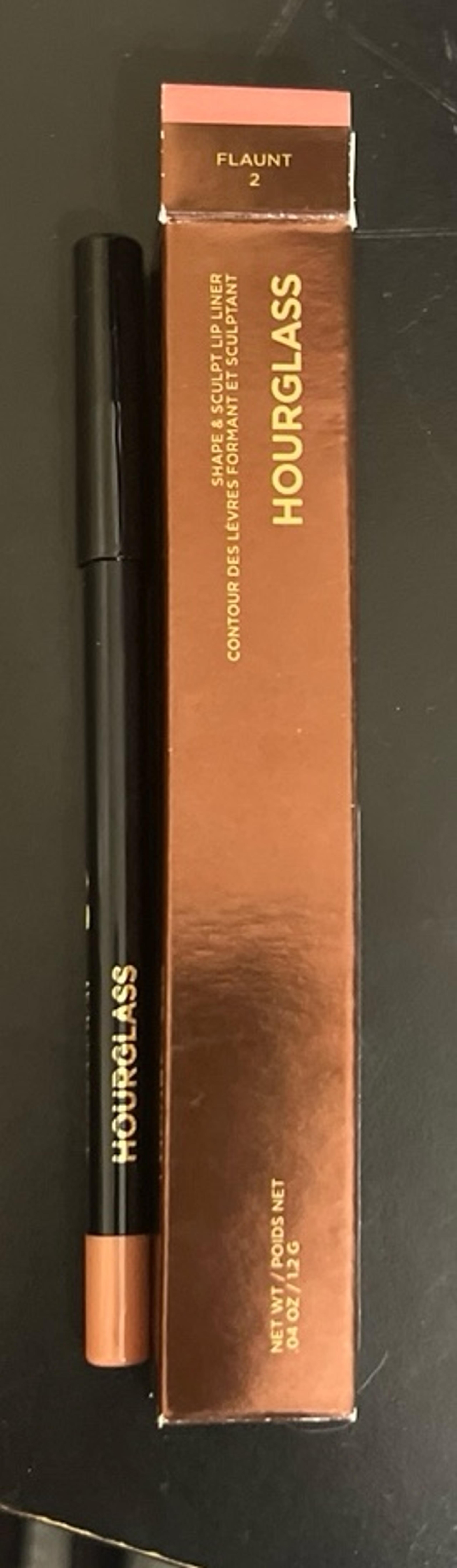 Hourglass Lip Liner